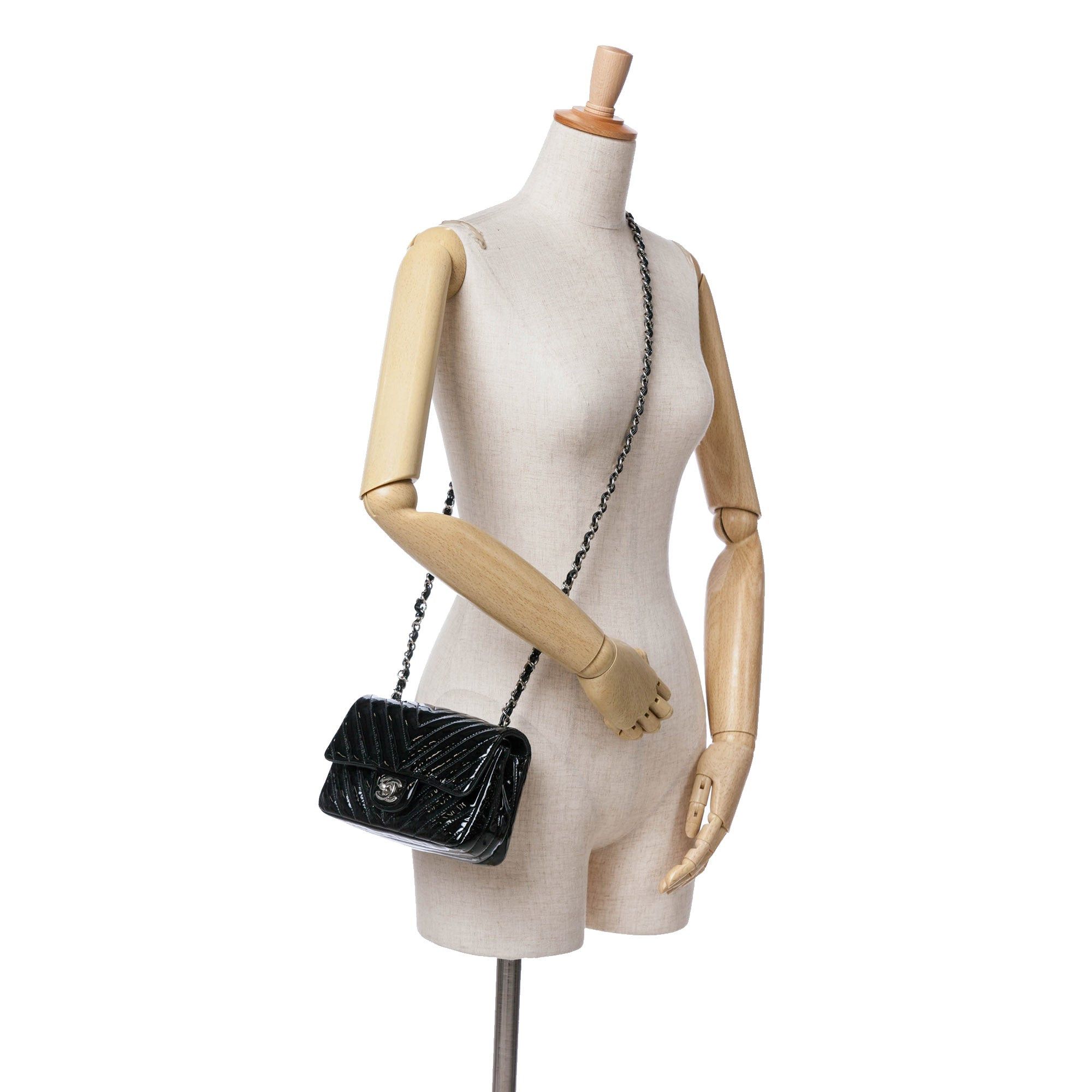 Chanel Chanel Mini Rectangular Classic Chevron Patent Single Flap Black Size ONE SIZE - 8 Thumbnail