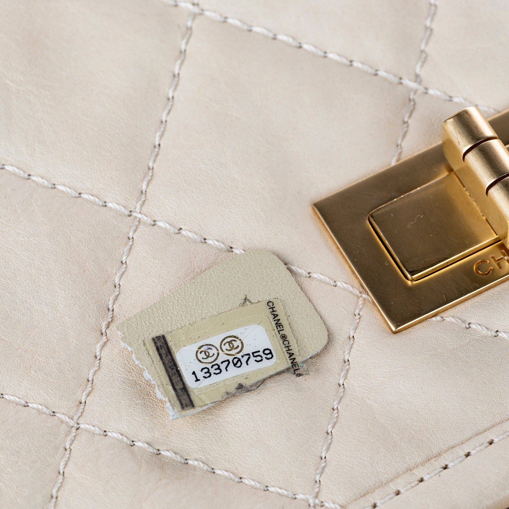 Chanel Chanel Natural Beauty Split Pocket White Size ONE SIZE - 8 Thumbnail