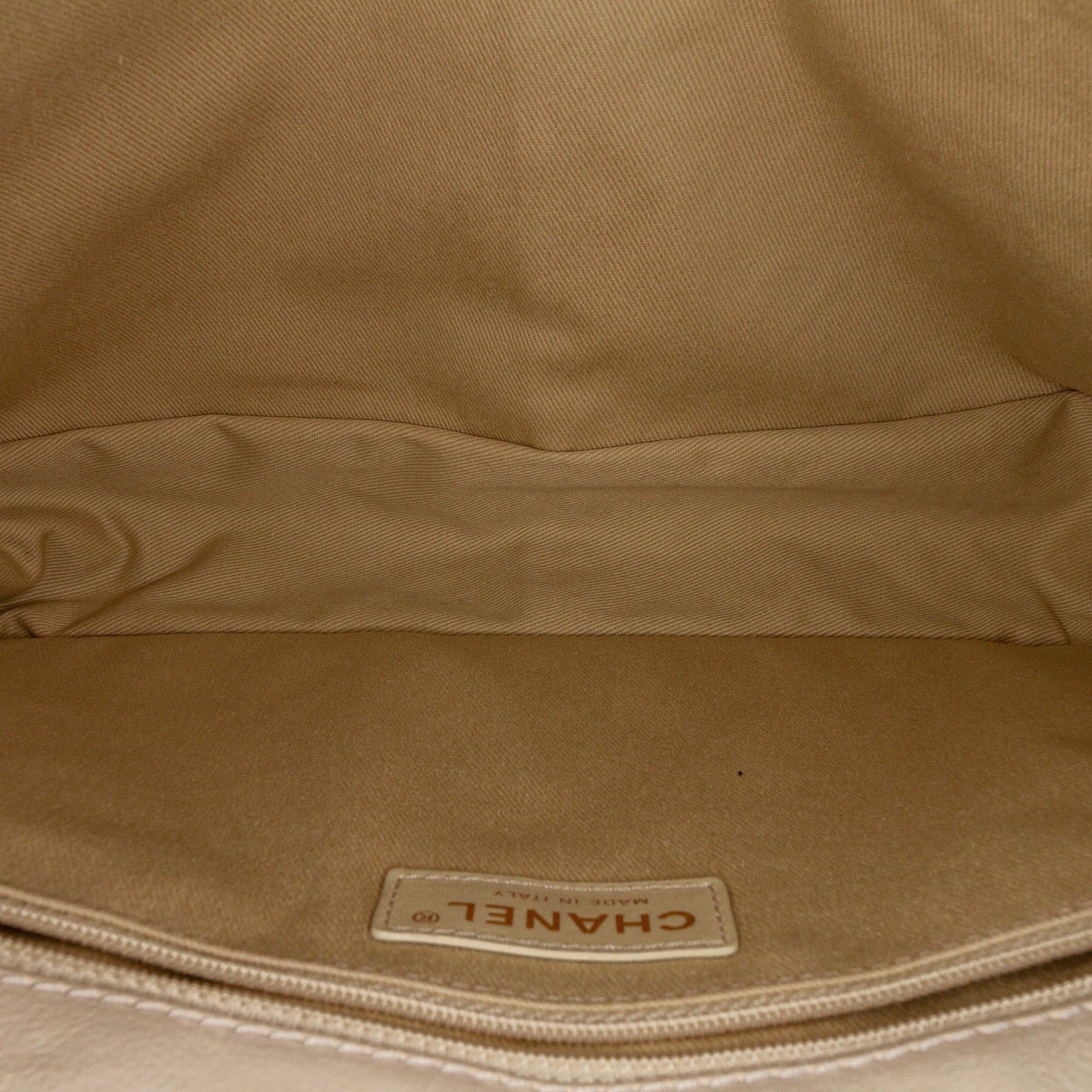 Chanel Chanel Natural Beauty Split Pocket White Size ONE SIZE - 6 Thumbnail