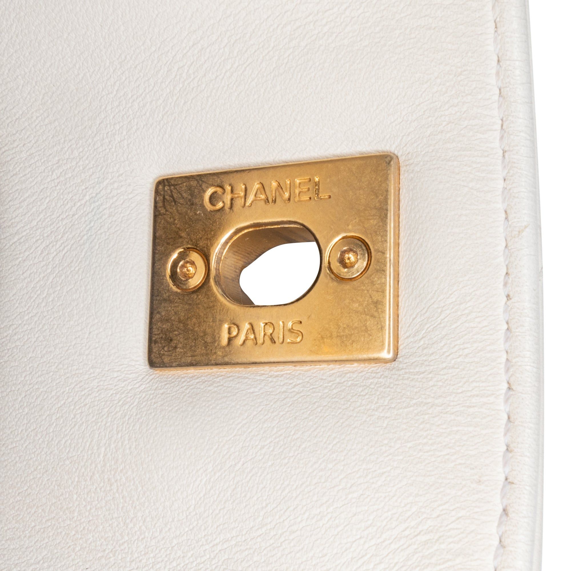 Chanel Chanel Quilted Calfskin CC Lock Chain Shopping Tote White Size ONE SIZE - 7 Thumbnail