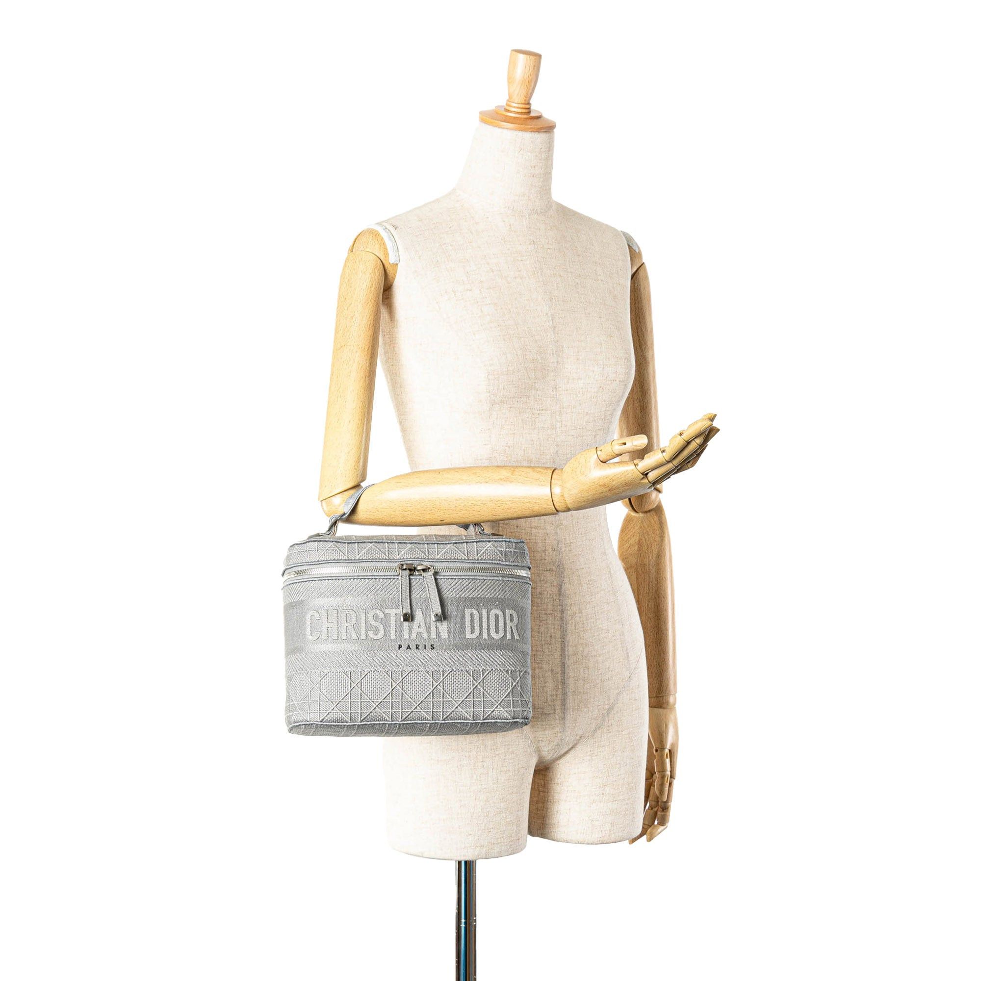 Dior Dior Canvas Cannage Diortravel Vanity Case Gray Size ONE SIZE - 9 Thumbnail