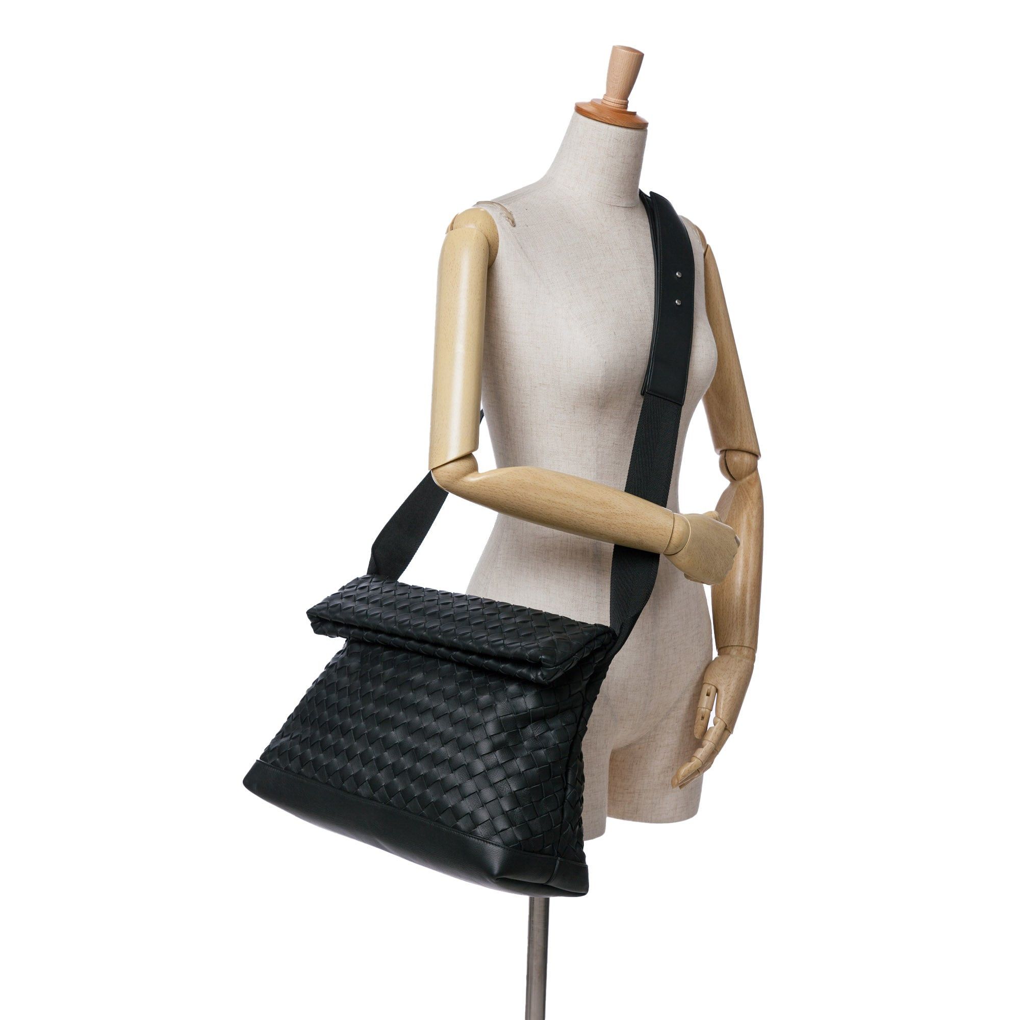 Bottega Veneta Bottega Veneta Large Nappa Intrecciato Fold Over Flap Crossbody Black Size ONE SIZE - 8 Thumbnail