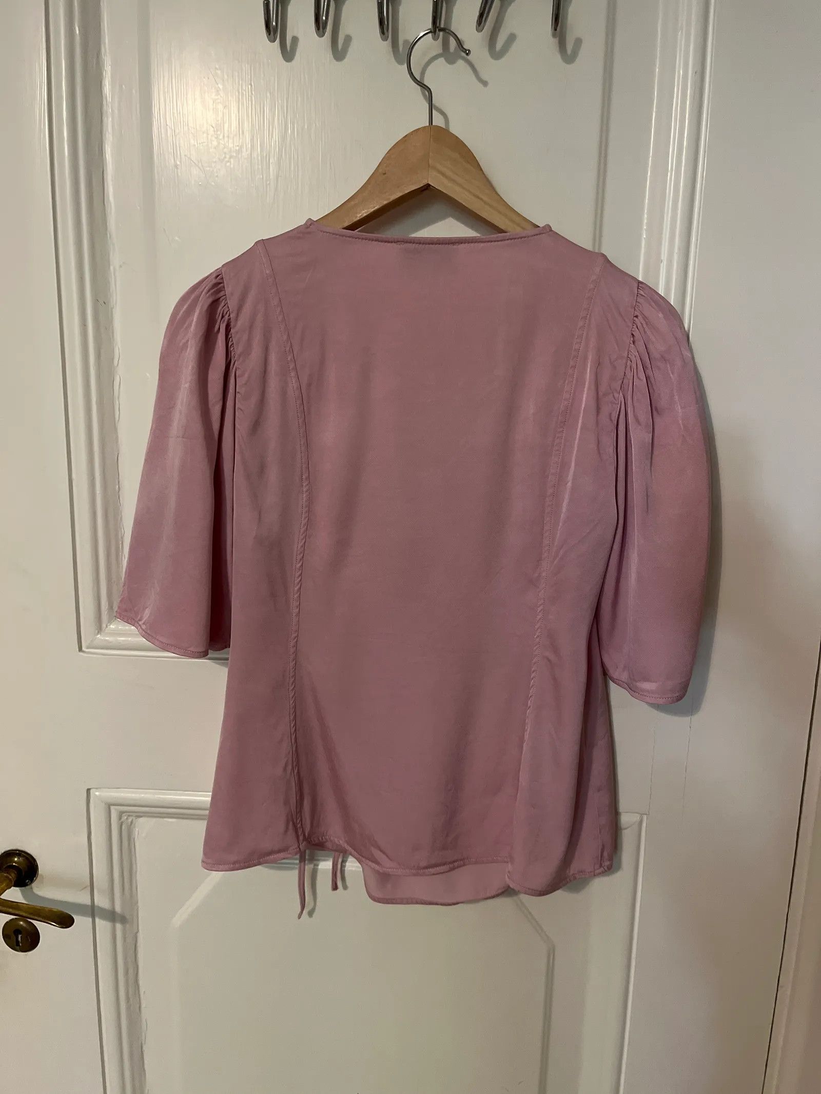 Ganni Ganni PINK WASHED SATIN WRAP BLUS Blouse Size M / US 6-8 / IT 42-44 - 5 Thumbnail
