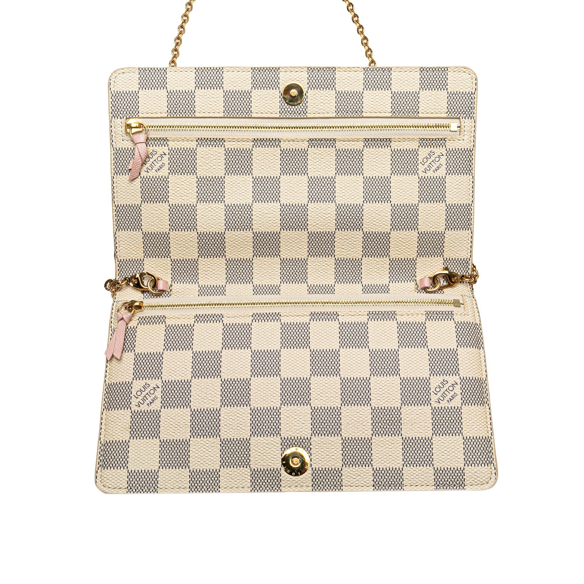 Louis Vuitton Louis Vuitton Damier Azur Summer Trunks Pochette Weekend White Size ONE SIZE - 4 Thumbnail