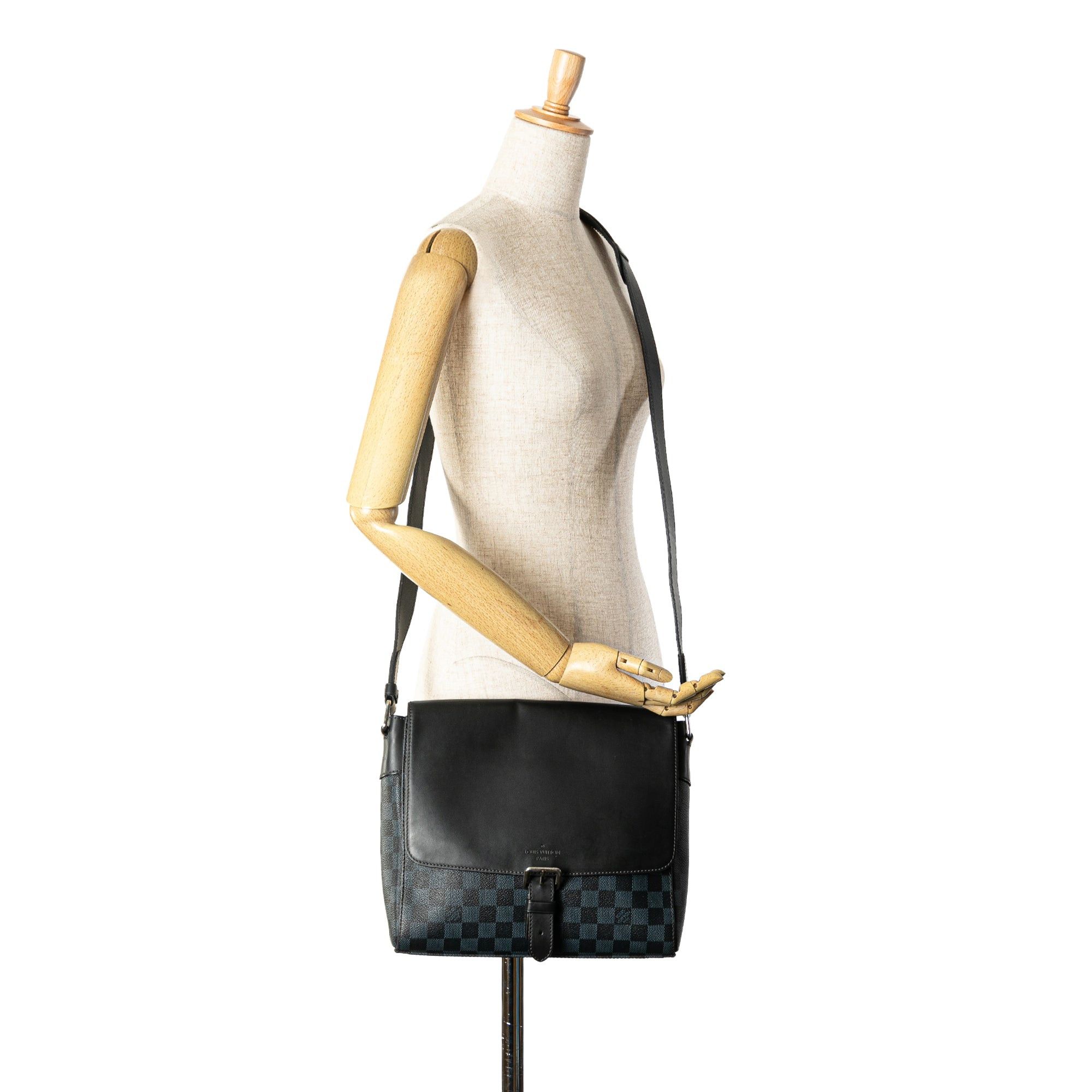 Louis Vuitton Louis Vuitton Damier Cobalt Newport Messenger PM Black Size ONE SIZE - 10 Thumbnail
