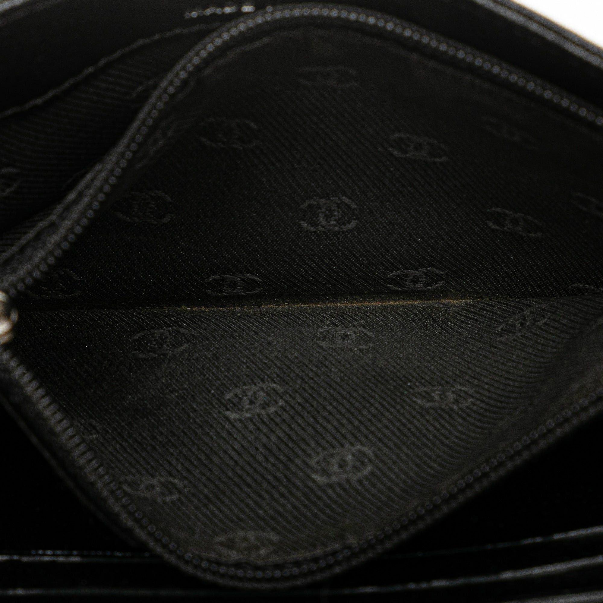 Chanel Chanel Calfskin CC Compact Wallet Black Size ONE SIZE - 5 Thumbnail