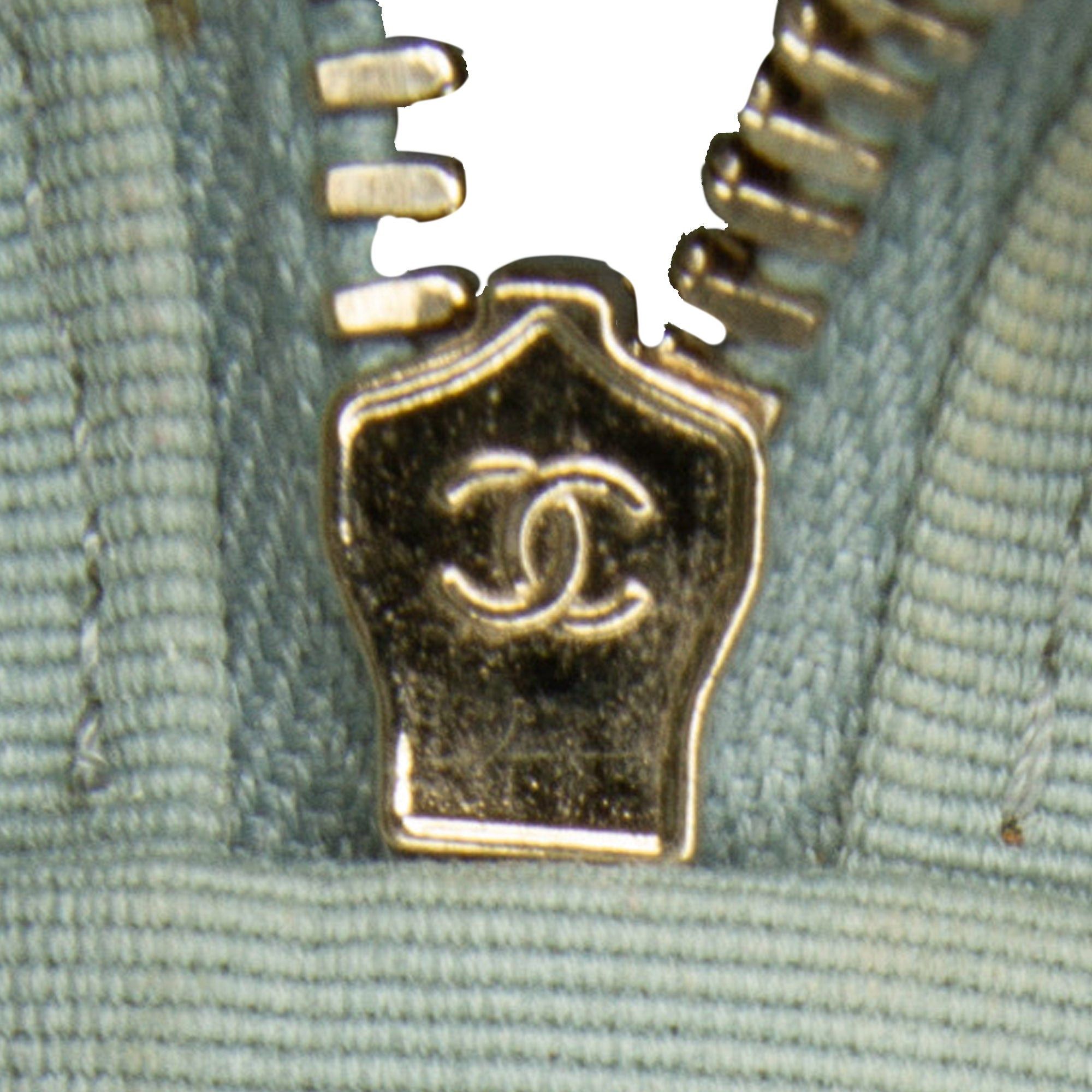 Chanel Chanel CC Caviar Vanity Bag Green Size ONE SIZE - 12 Thumbnail