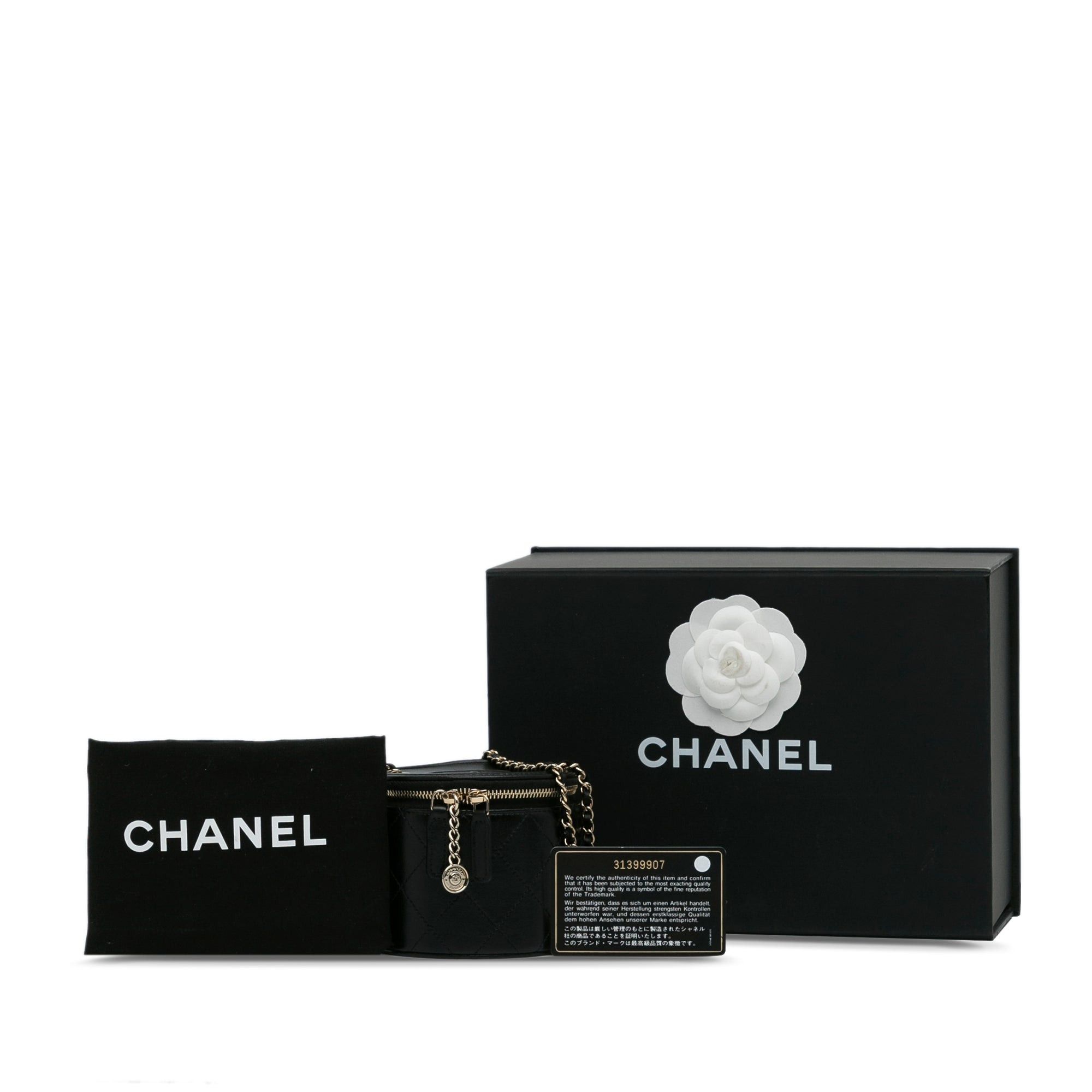Chanel Chanel CC Round Vanity Bag Black Size ONE SIZE - 11 Thumbnail
