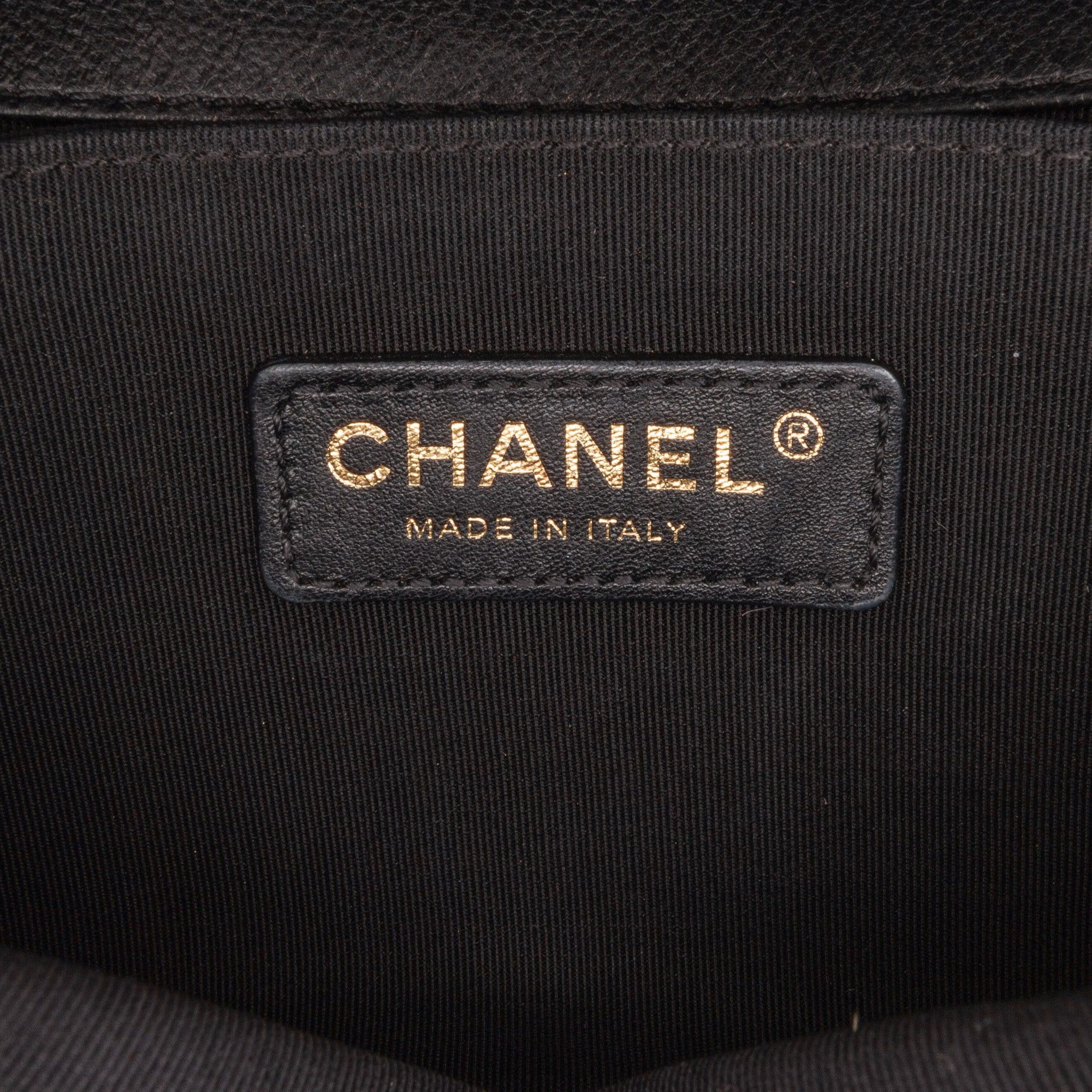 Chanel Chanel Crest-Embellished Medium Boy Bag White Size ONE SIZE - 7 Thumbnail