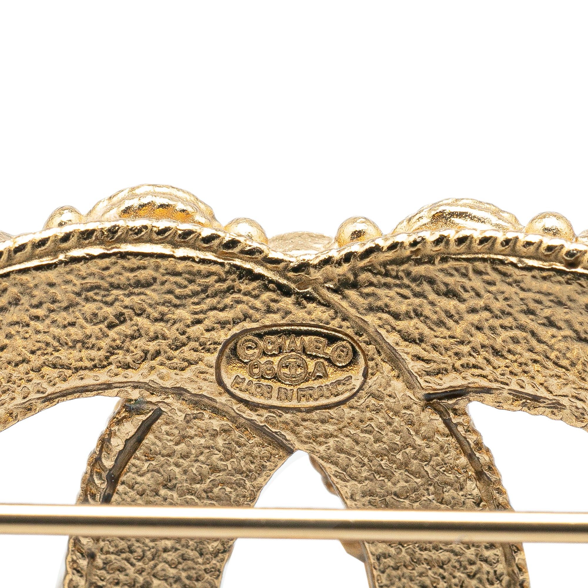 Chanel Chanel Gold Plated CC Crystal Brooch Gold Size ONE SIZE - 3 Thumbnail