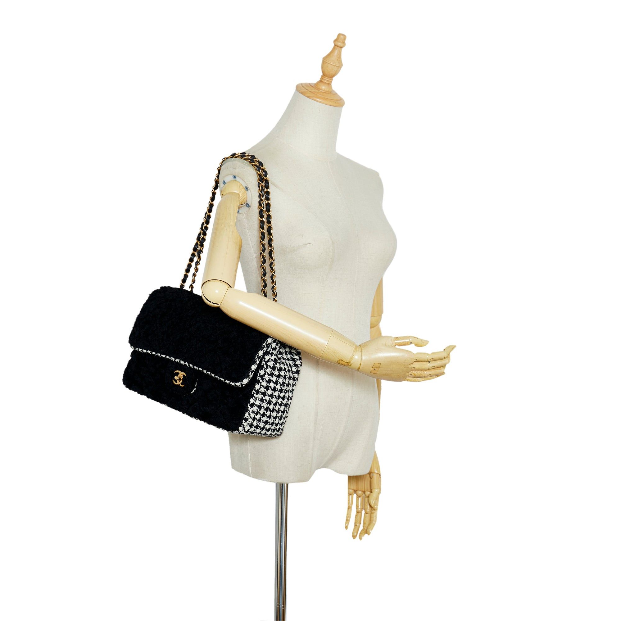Chanel Chanel Shearling CC Turnlock Flap Bag Black Size ONE SIZE - 9 Thumbnail