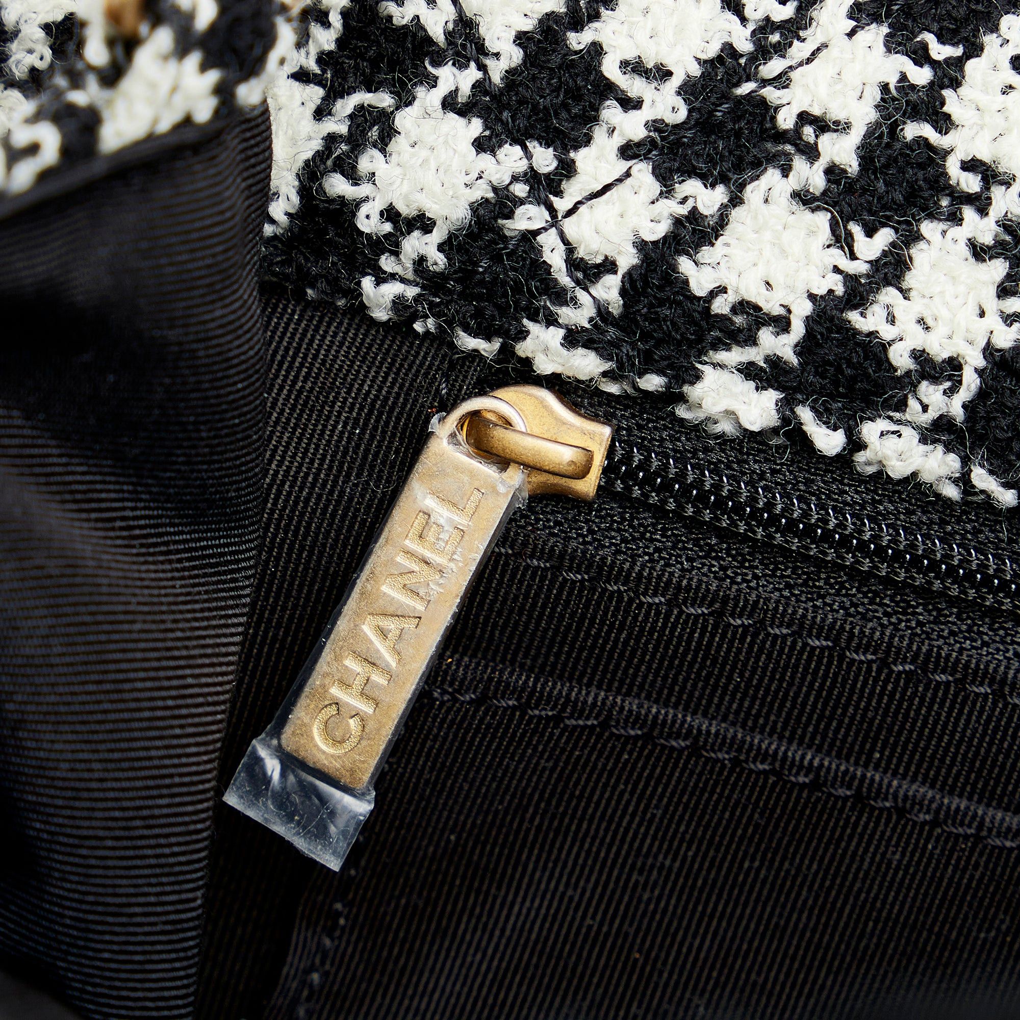 Chanel Chanel Shearling CC Turnlock Flap Bag Black Size ONE SIZE - 8 Thumbnail