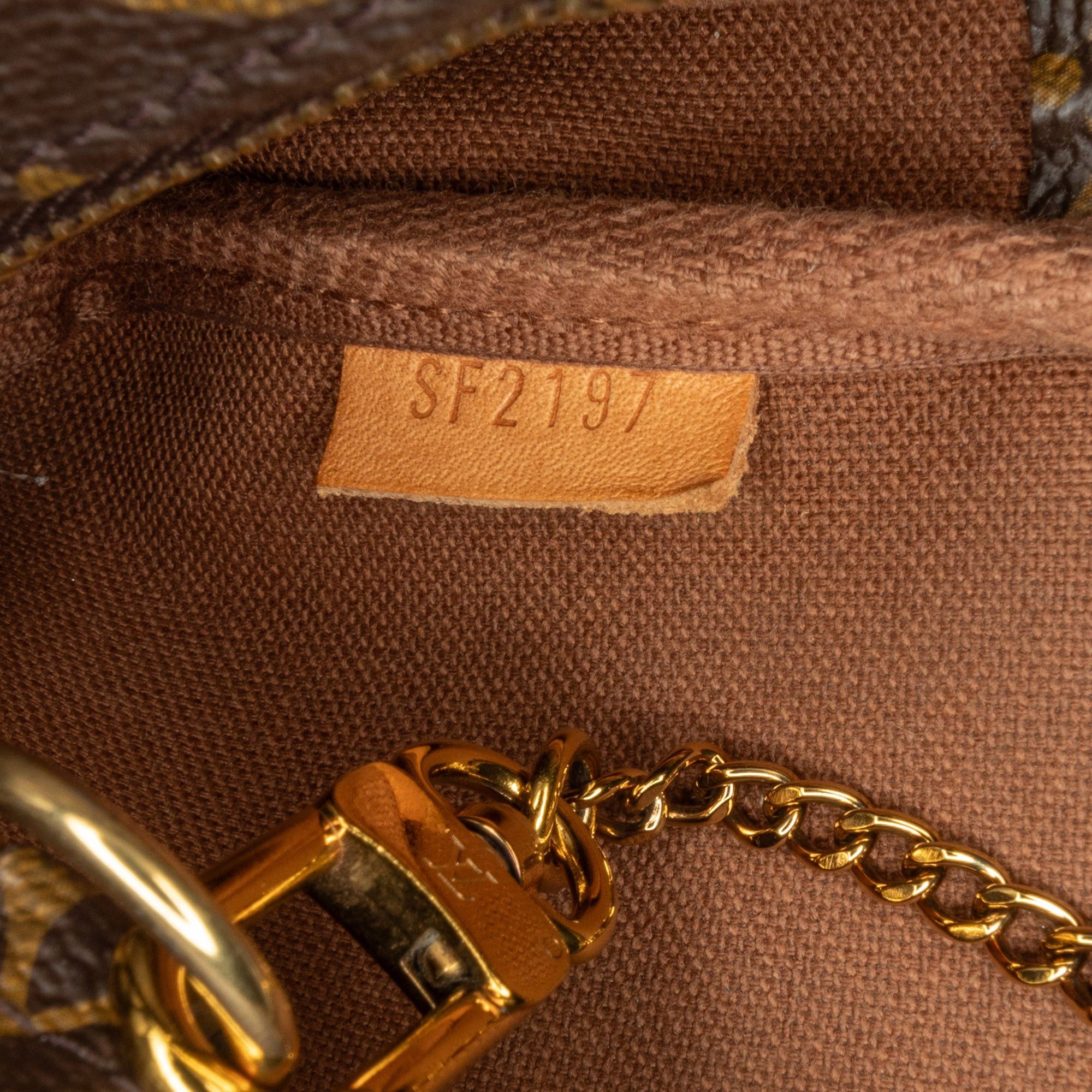 Louis Vuitton Louis Vuitton Monogram Giraffe Christmas Mini Pochette Accessories Brown Size ONE SIZE - 5 Thumbnail