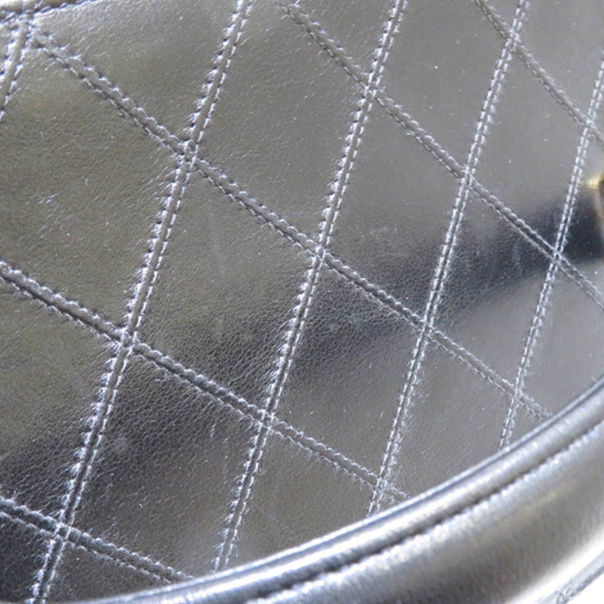 Chanel Chanel Matelasse Lambskin Vanity Bag Black Size ONE SIZE - 16 Thumbnail