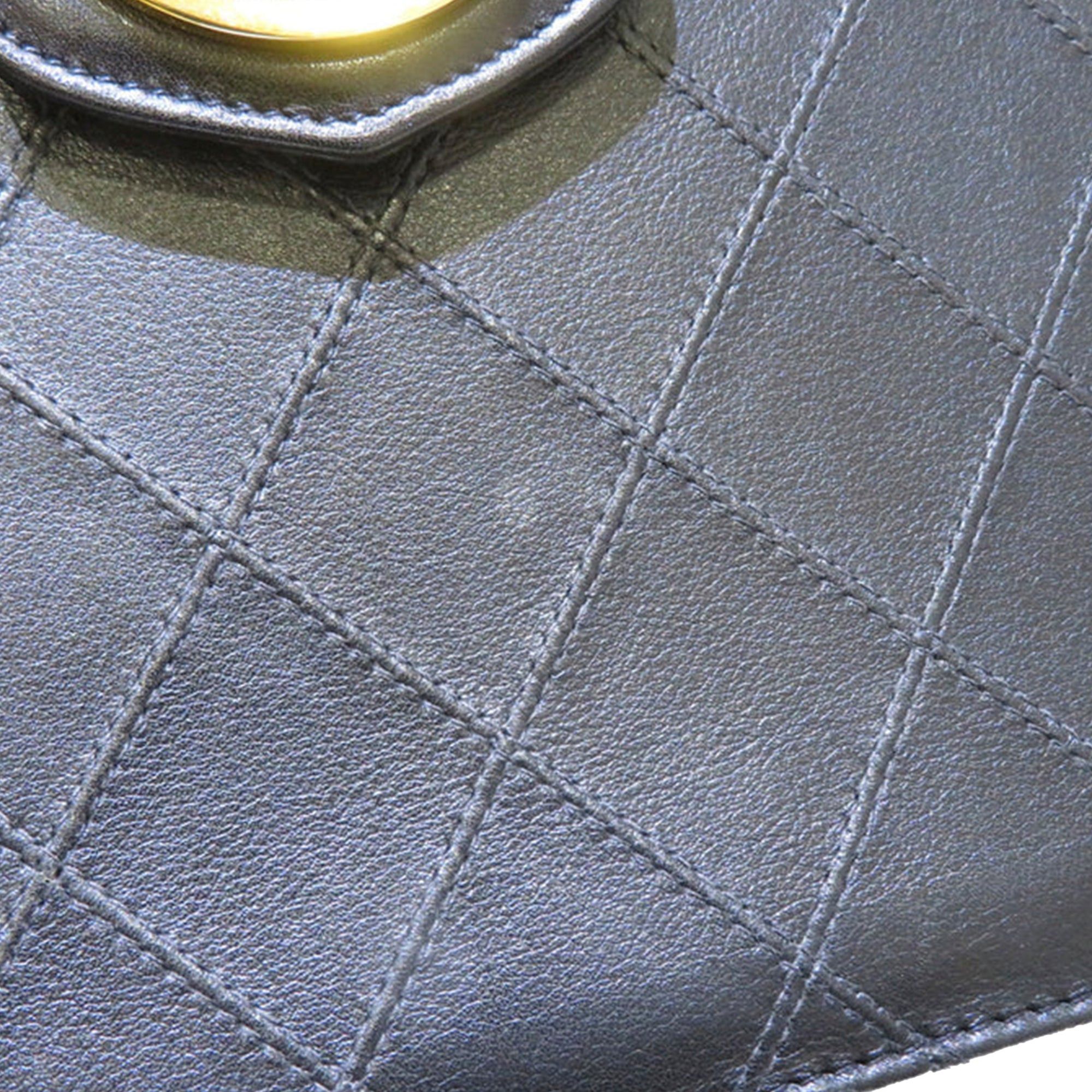 Chanel Chanel Matelasse Lambskin Vanity Bag Black Size ONE SIZE - 18 Thumbnail