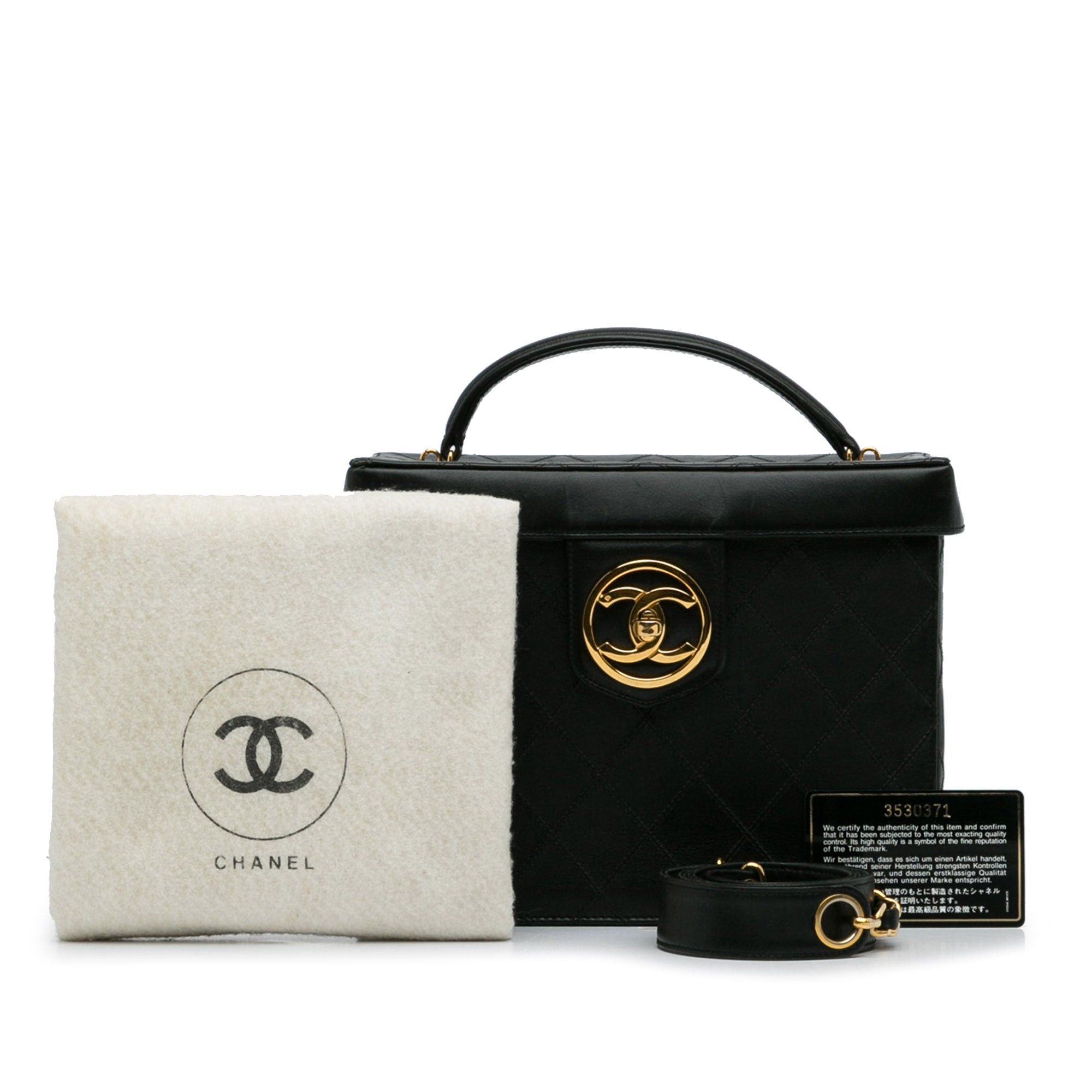 Chanel Chanel Matelasse Lambskin Vanity Bag Black Size ONE SIZE - 14 Thumbnail
