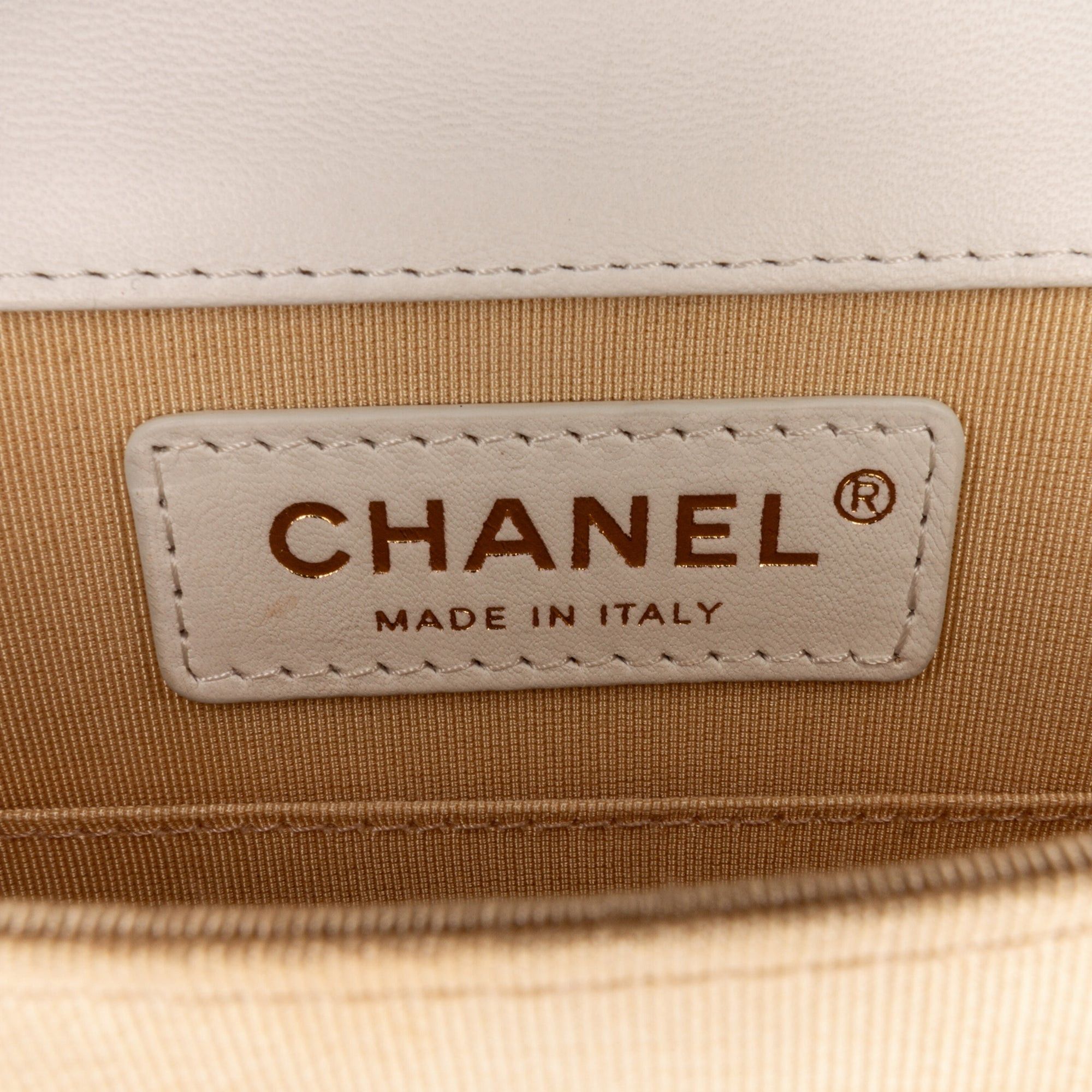 Chanel Chanel North South Boy Flap White Size ONE SIZE - 9 Thumbnail