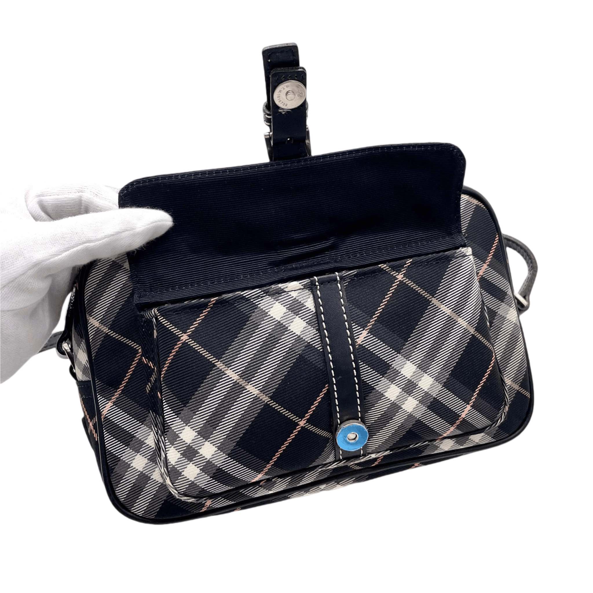 Burberry Burberry Checkered Pocket Shoulder Bag Size ONE SIZE - 10 Thumbnail