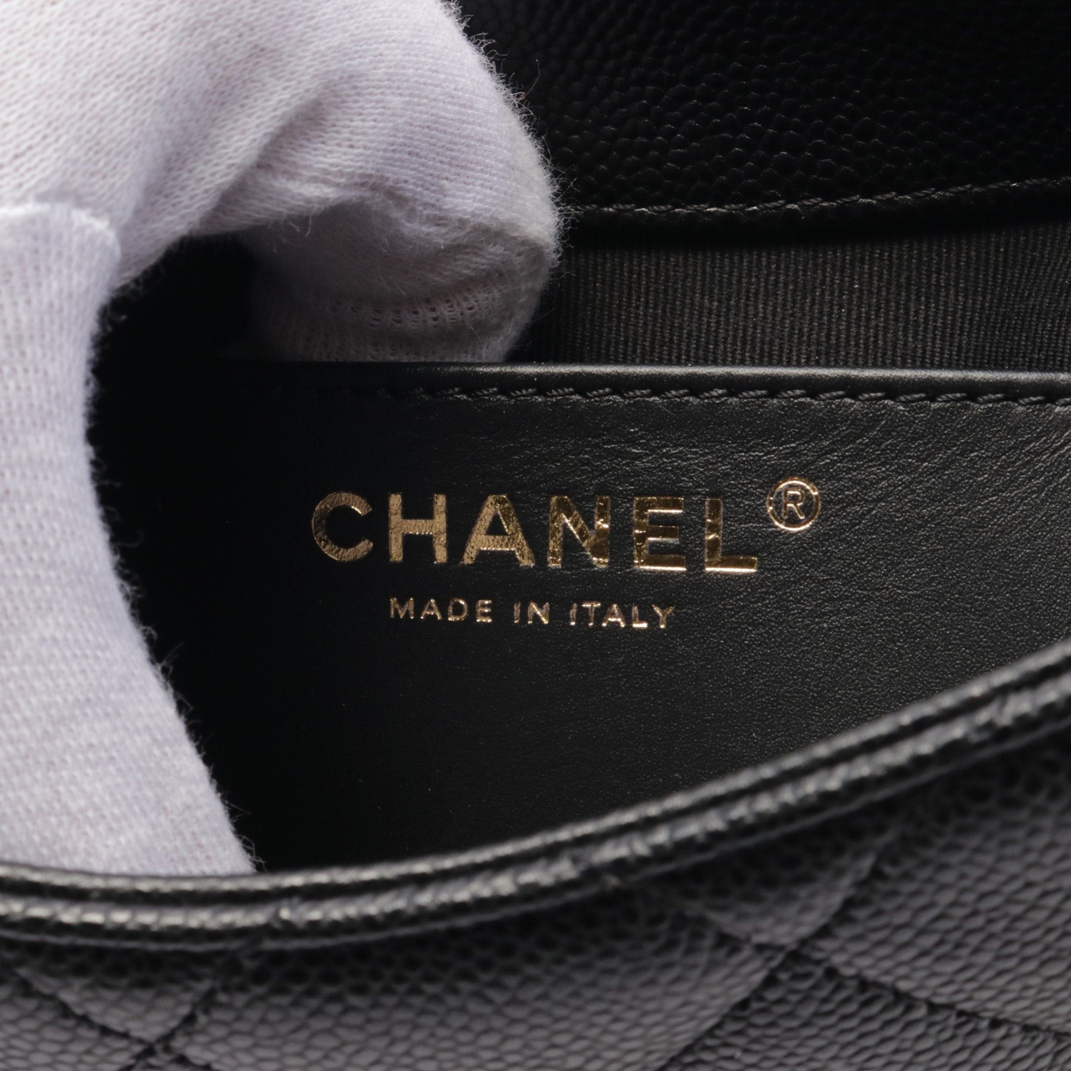 Chanel Chanel Matelasse Mini Messenger Chain Shoulder Bag Caviar Skin Black Gold Hardware Size ONE SIZE - 4 Thumbnail