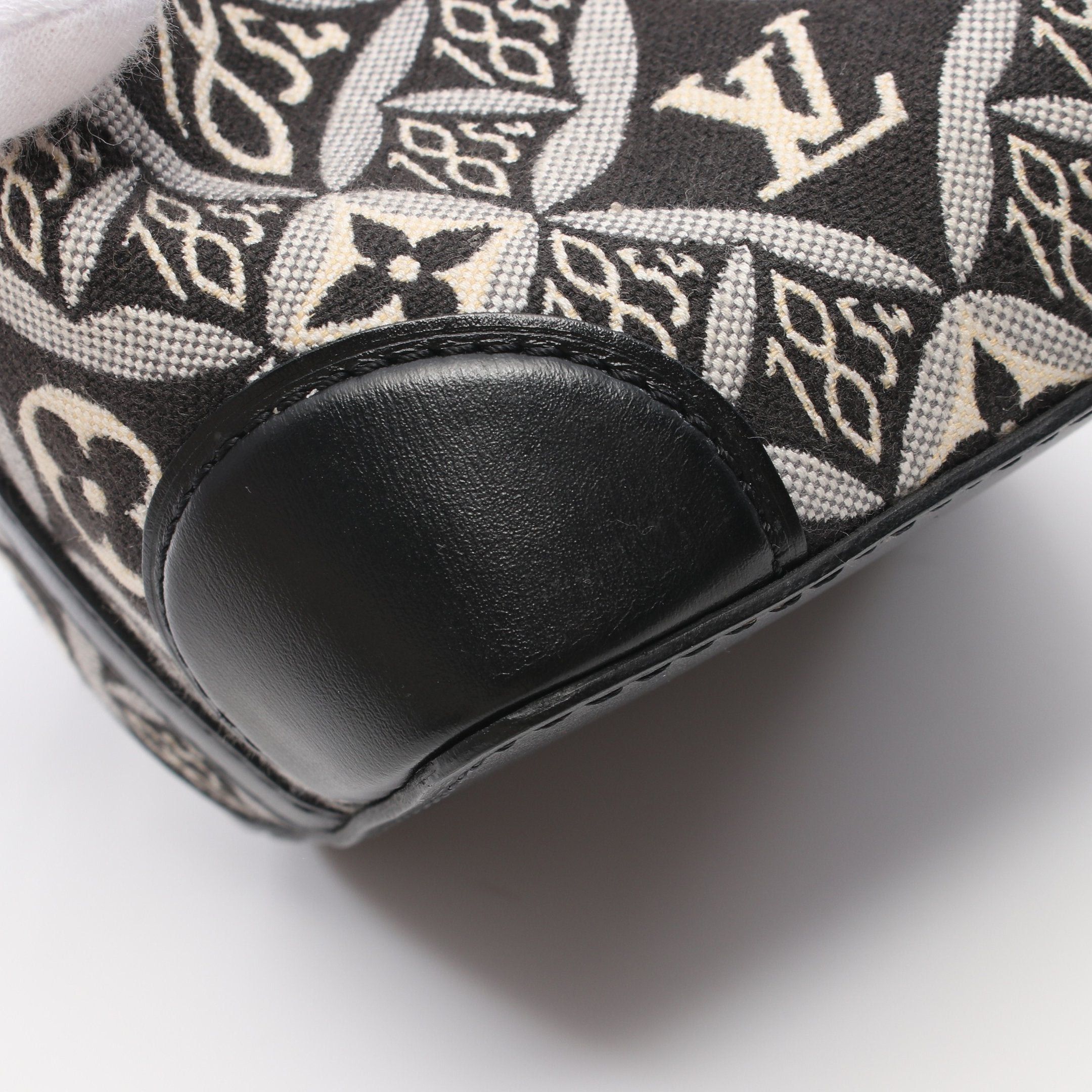Louis Vuitton Louis Vuitton Noe Perth Monogram Jacquard Since1854 Shoulder Bag Canvas Leather Black Ivory Light Gray Size ONE SIZE - 7 Thumbnail