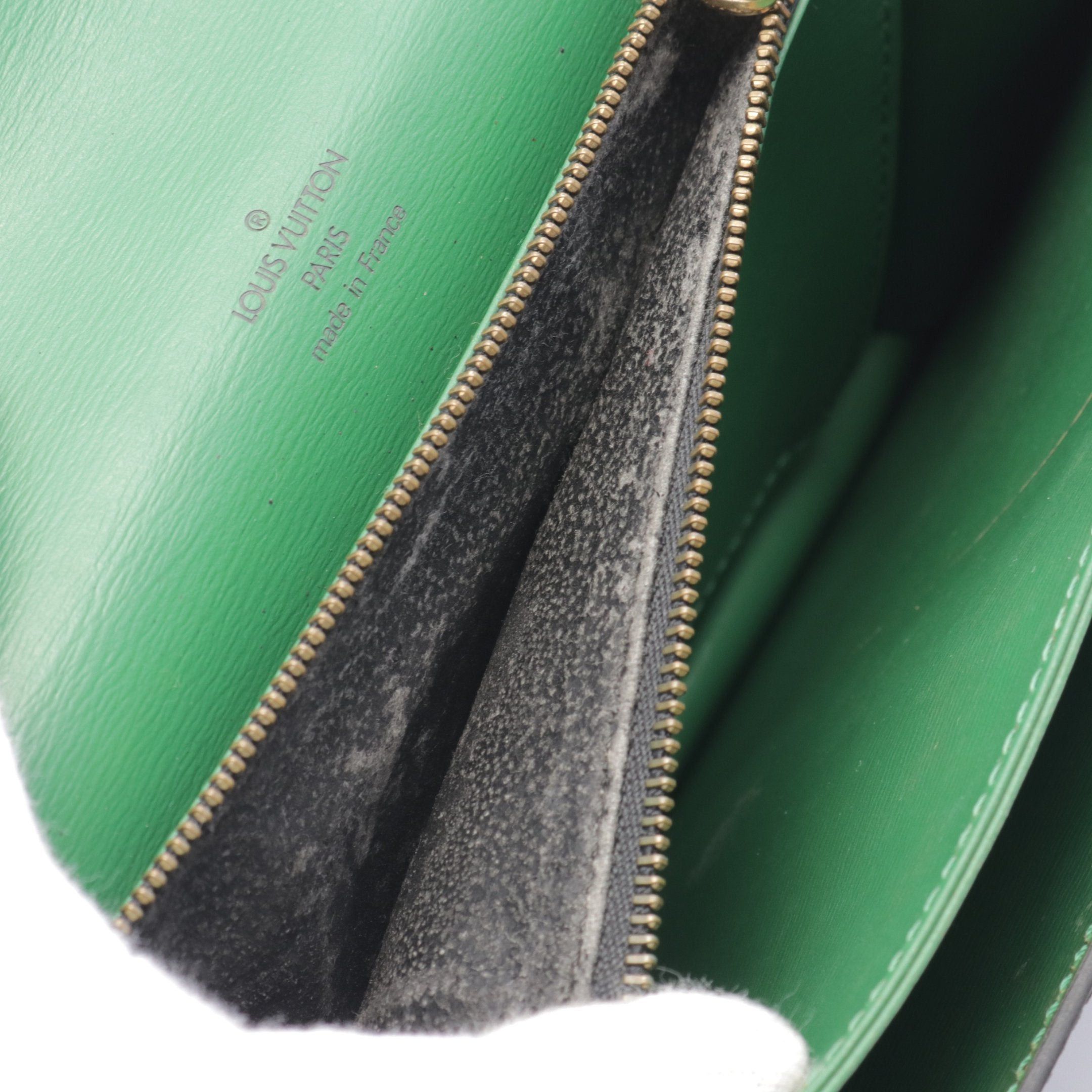Louis Vuitton Louis Vuitton Free Run Epi Noir Shoulder Bag Leather Black Green Size ONE SIZE - 6 Thumbnail