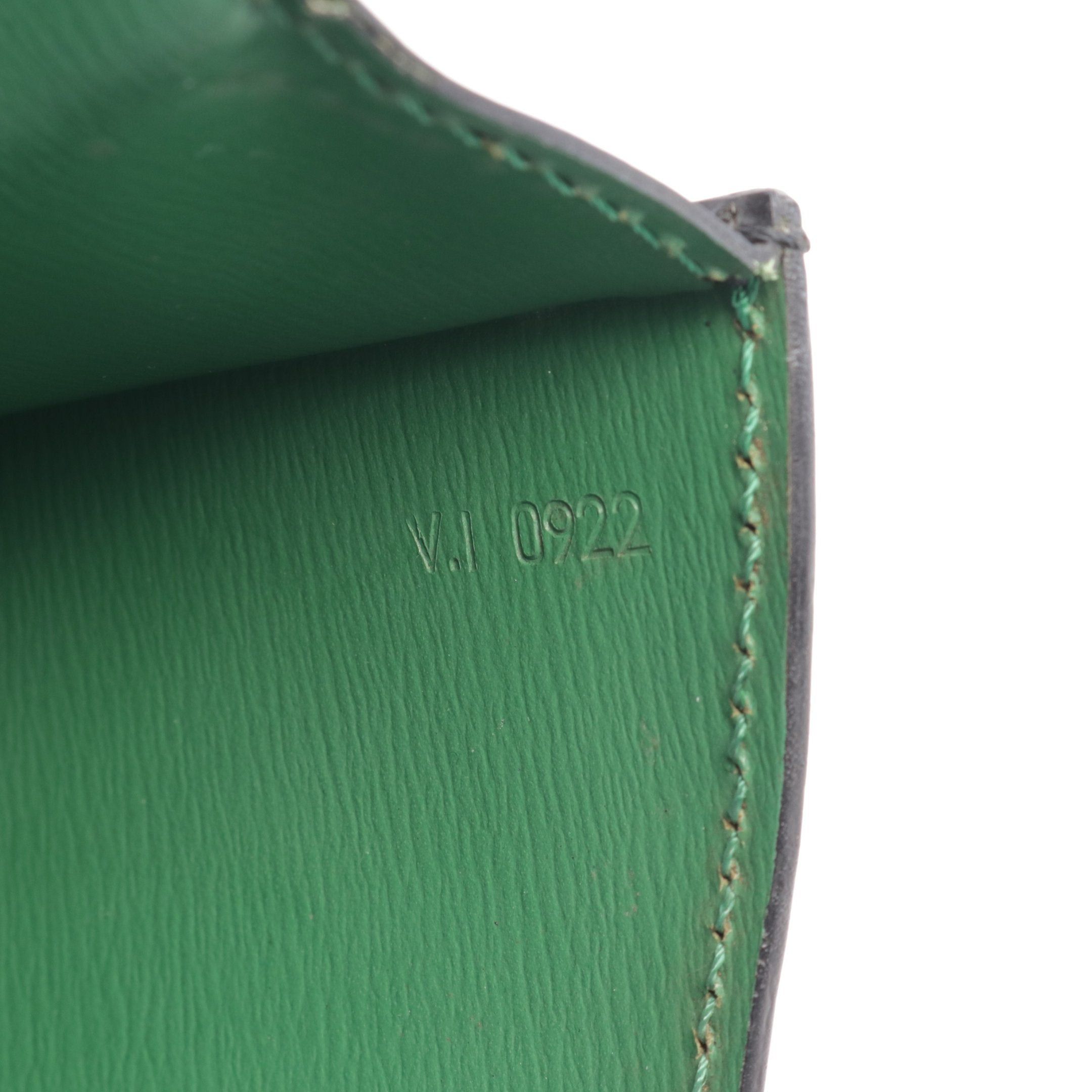 Louis Vuitton Louis Vuitton Free Run Epi Noir Shoulder Bag Leather Black Green Size ONE SIZE - 5 Thumbnail