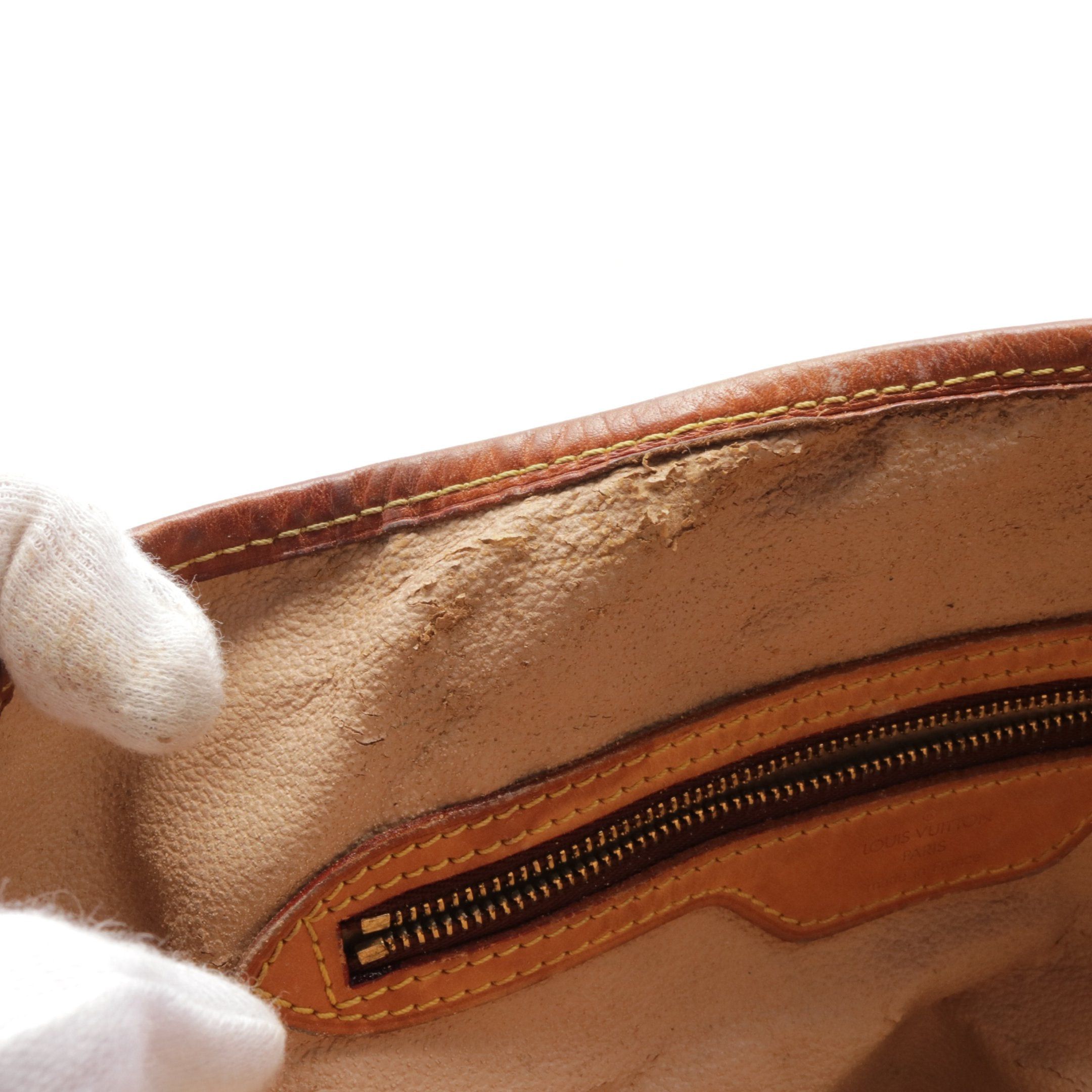 Louis Vuitton Louis Vuitton Bucket Gm Monogram Shoulder Bag Leather Brown Size ONE SIZE - 8 Thumbnail