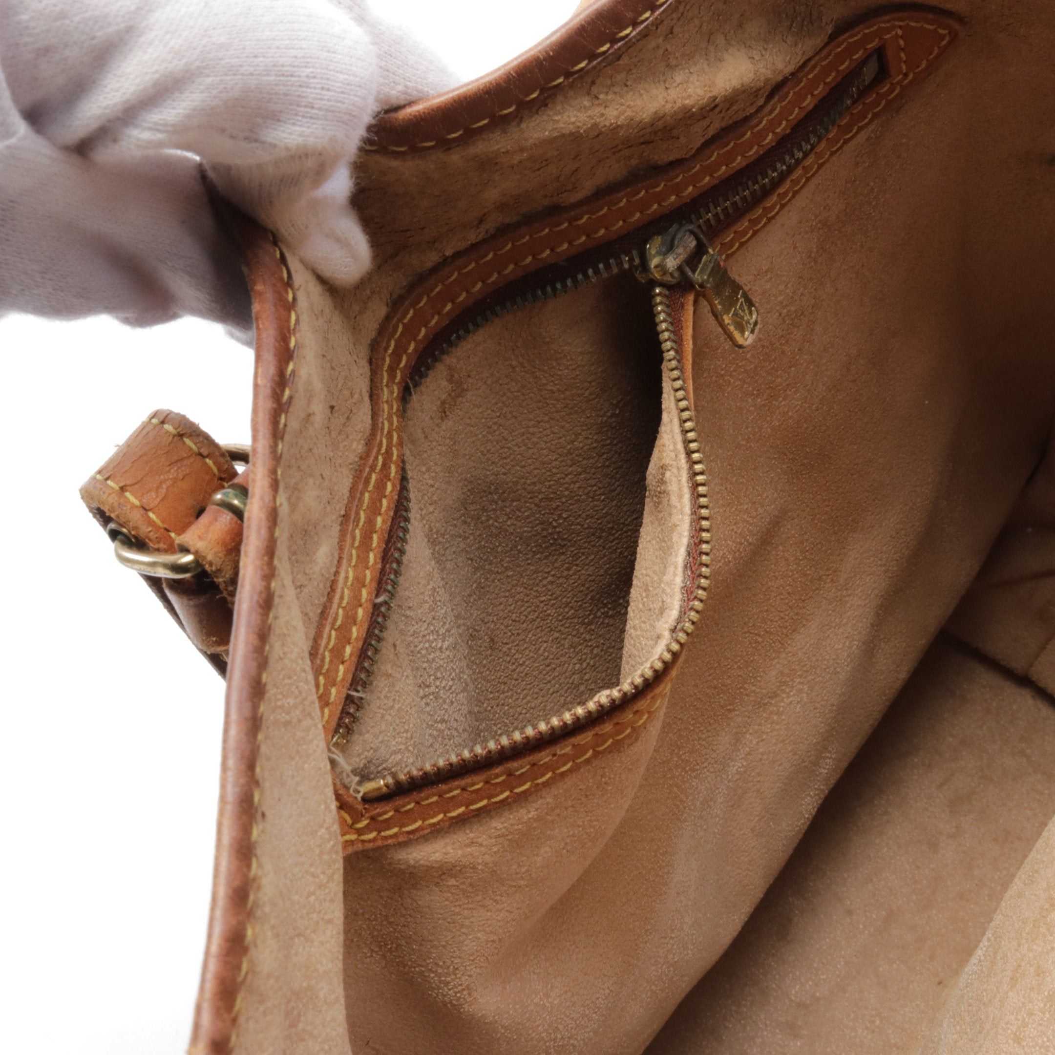 Louis Vuitton Louis Vuitton Bucket Gm Monogram Shoulder Bag Leather Brown Size ONE SIZE - 6 Thumbnail