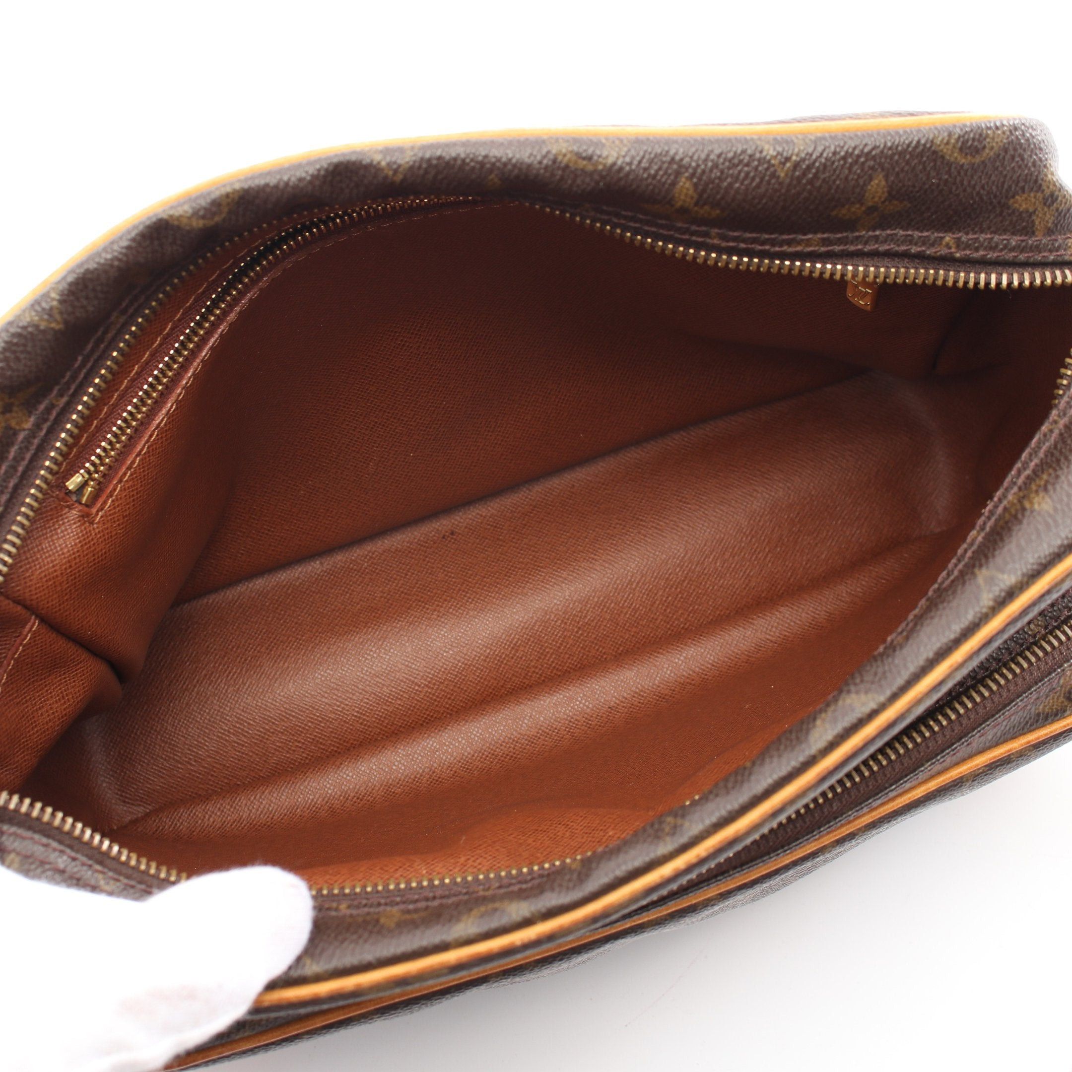 Louis Vuitton Louis Vuitton Nil Monogram Shoulder Bag Leather Brown Size ONE SIZE - 3 Thumbnail