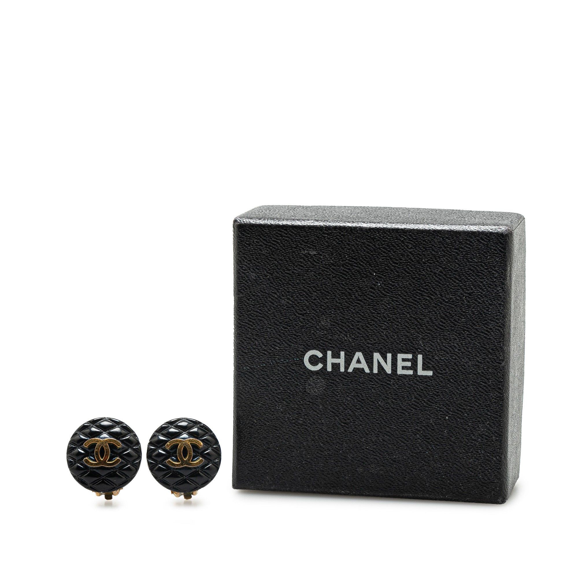 Chanel Chanel Resin Quilted CC Button Clip On Earrings Black Size ONE SIZE - 4 Thumbnail