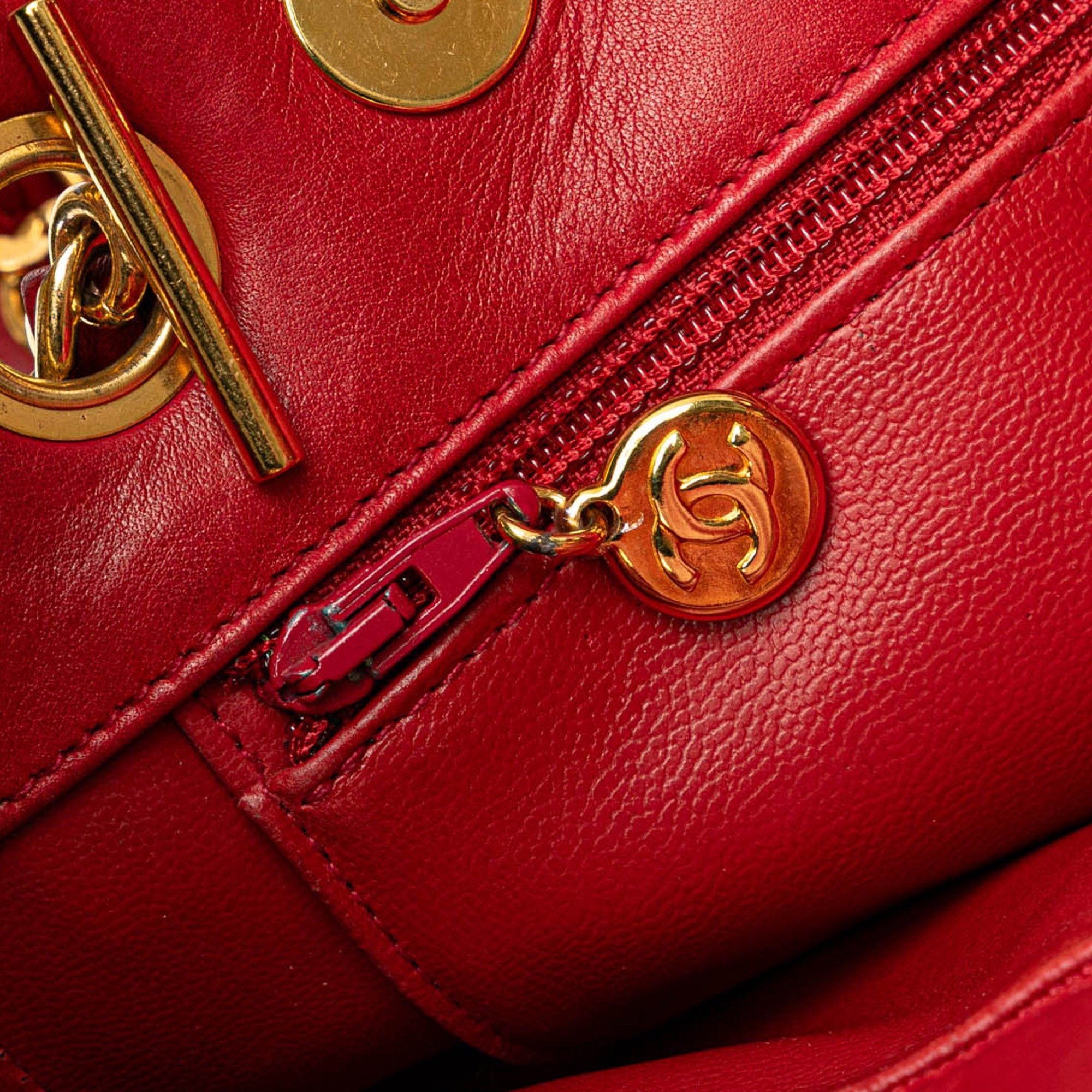 Chanel Chanel CC Lambskin Chain Tote Red Size ONE SIZE - 8 Thumbnail
