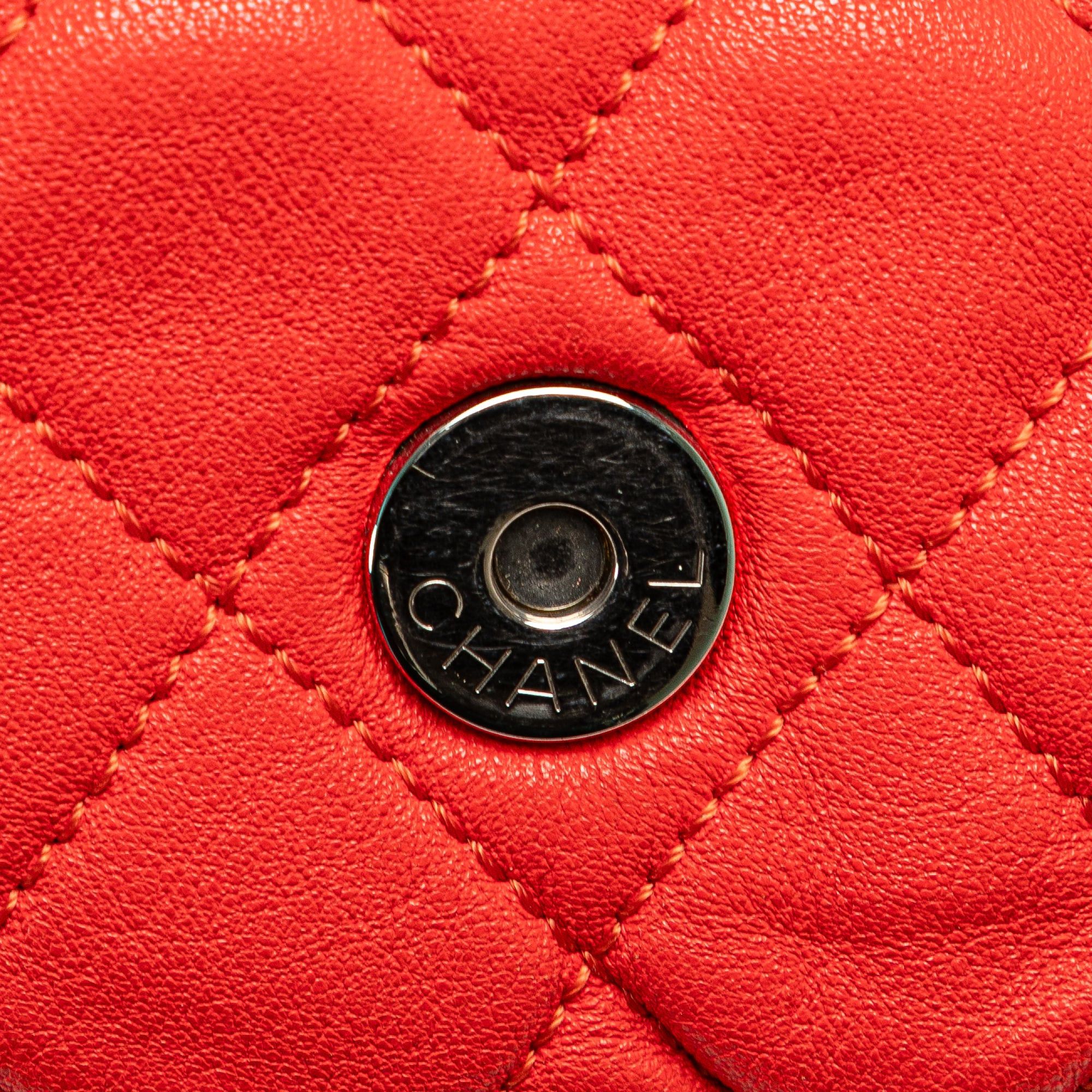 Chanel Chanel Large Quilted Lambskin Chain Around Flap Red Size ONE SIZE - 10 Thumbnail