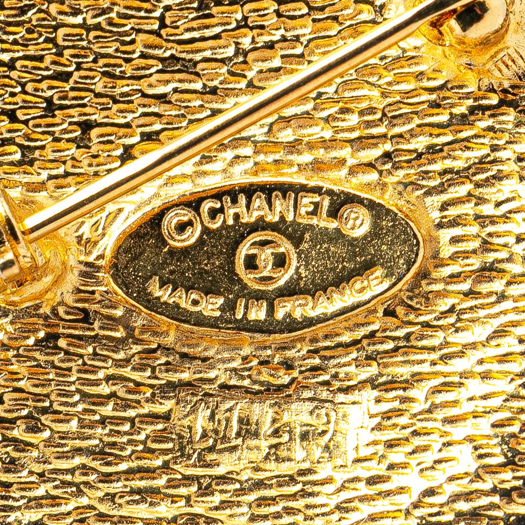 Chanel Chanel Gold Plated CC Horsetop Brooch Gold Size ONE SIZE - 3 Thumbnail