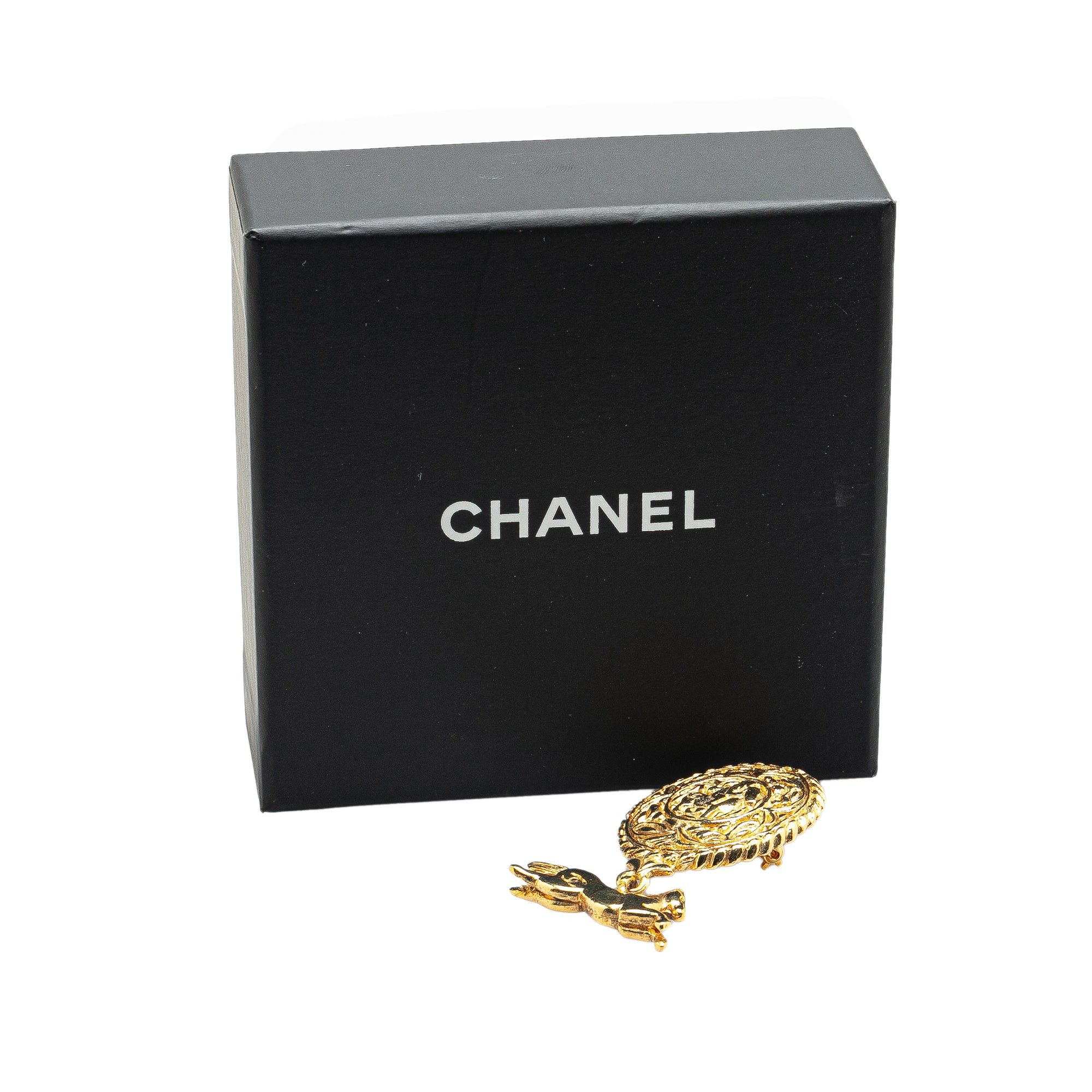 Chanel Chanel Gold Plated CC Horsetop Brooch Gold Size ONE SIZE - 4 Thumbnail