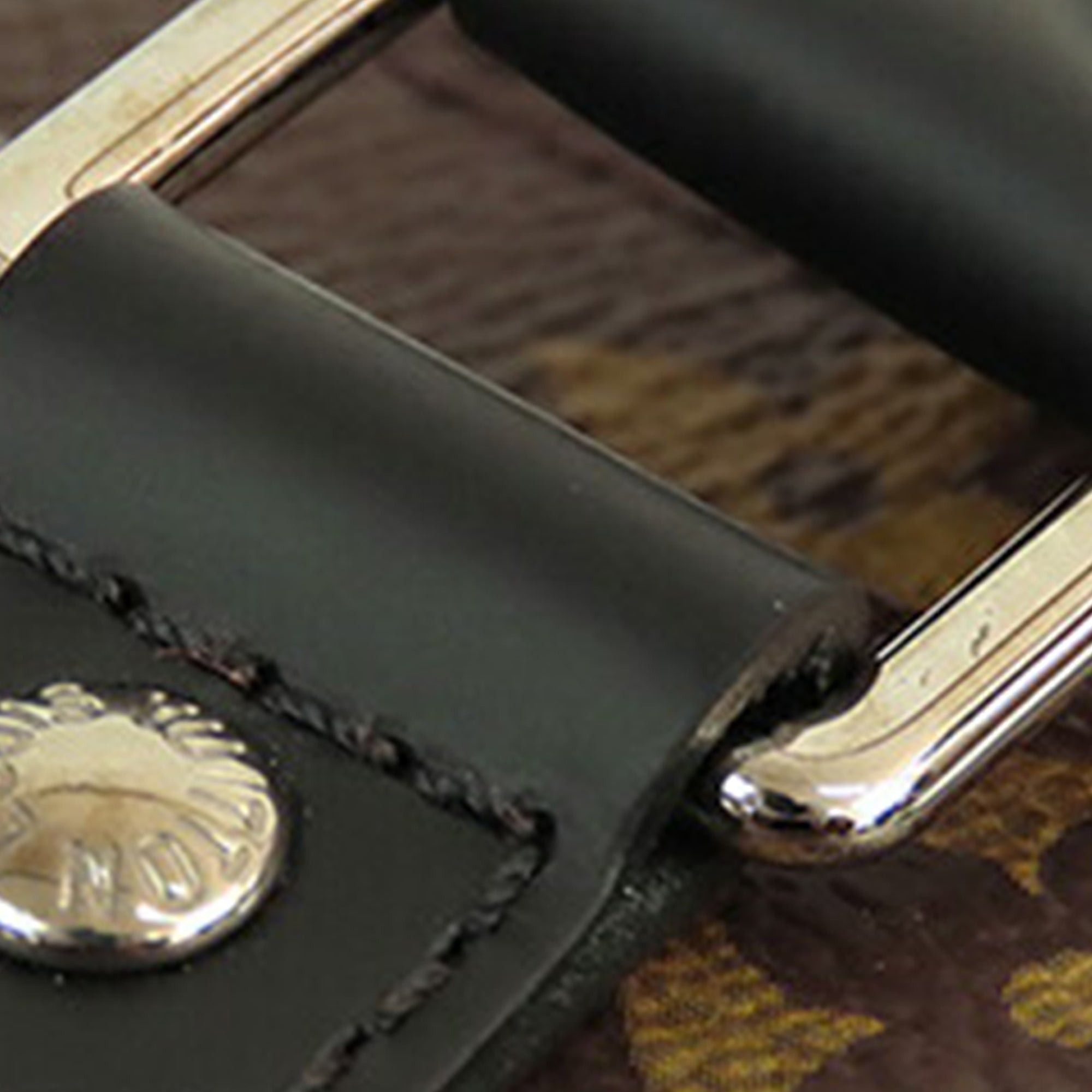 Louis Vuitton Louis Vuitton Monogram Macassar Porte Documents Voyage Brown Size ONE SIZE - 11 Thumbnail