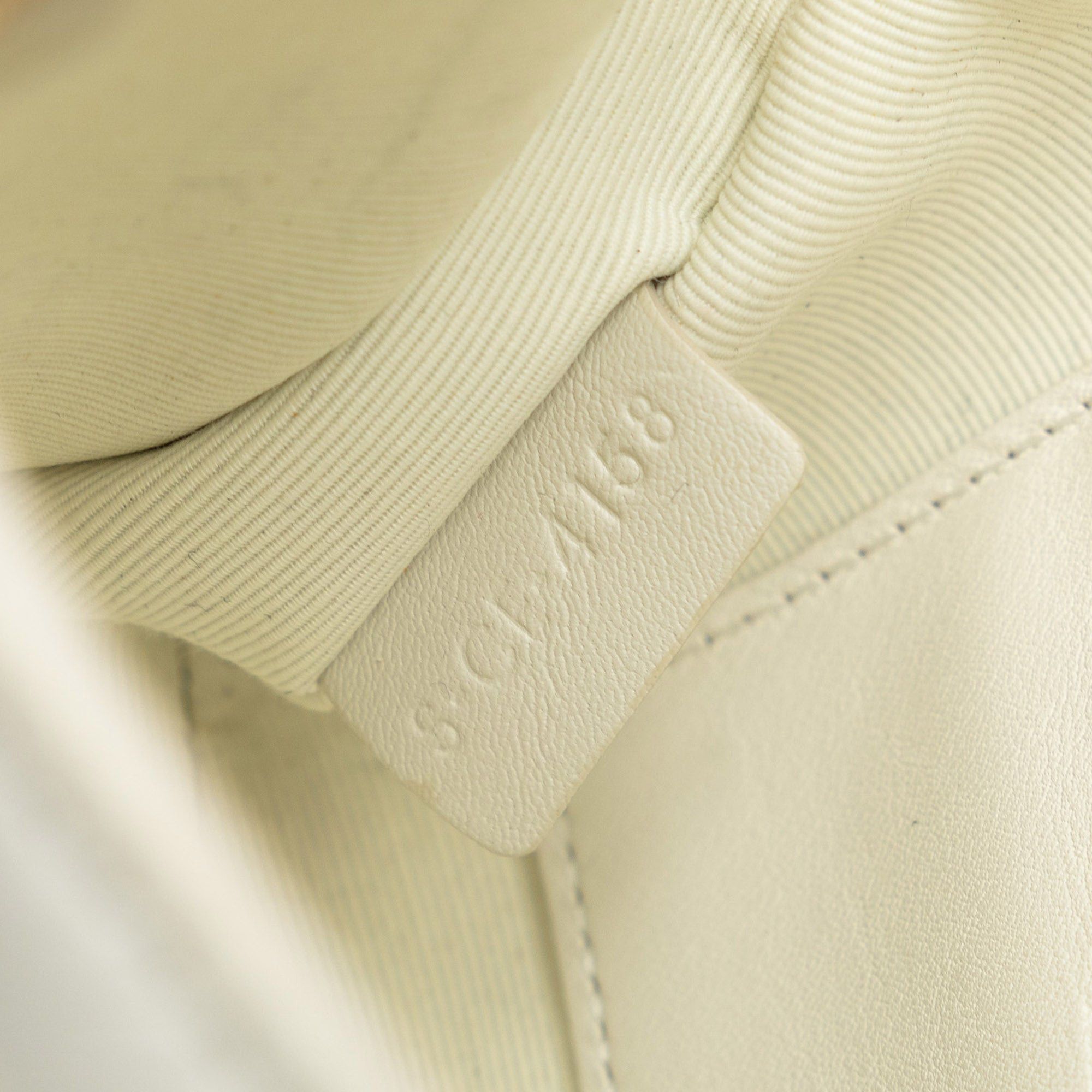 Celine Celine Small C Charm Crossbody Bag White Size ONE SIZE - 7 Thumbnail
