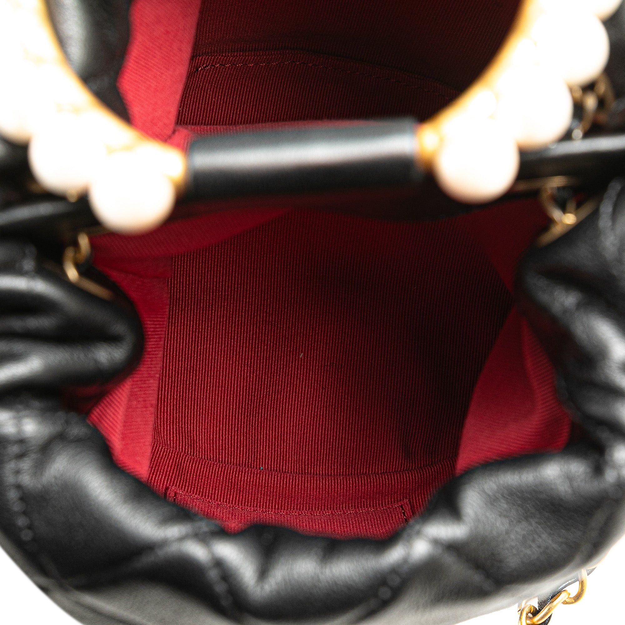 Chanel Chanel Quilted Lambskin Pearl Crown Drawstring Bucket Bag Black Size ONE SIZE - 4 Thumbnail