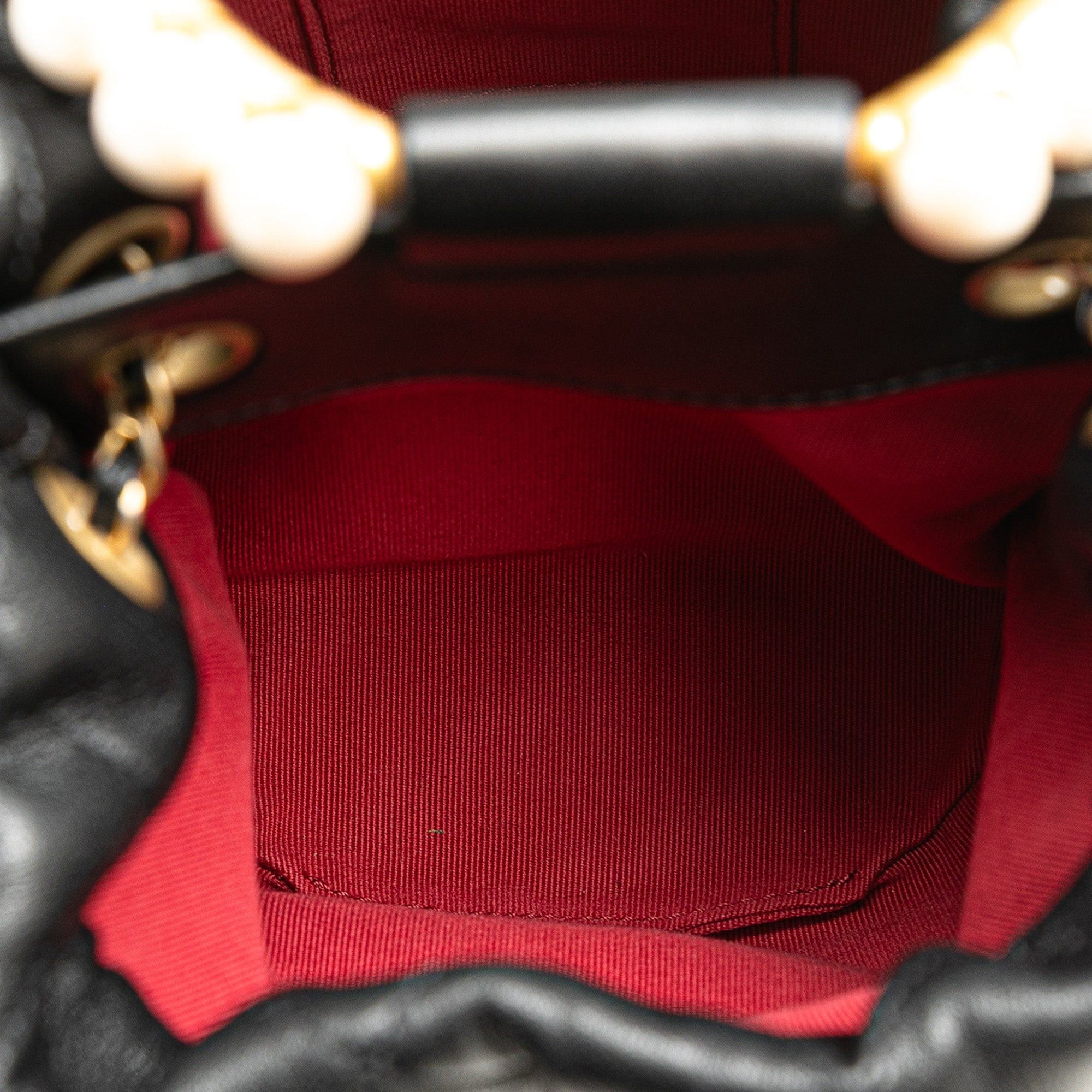 Chanel Chanel Quilted Lambskin Pearl Crown Drawstring Bucket Bag Black Size ONE SIZE - 5 Thumbnail