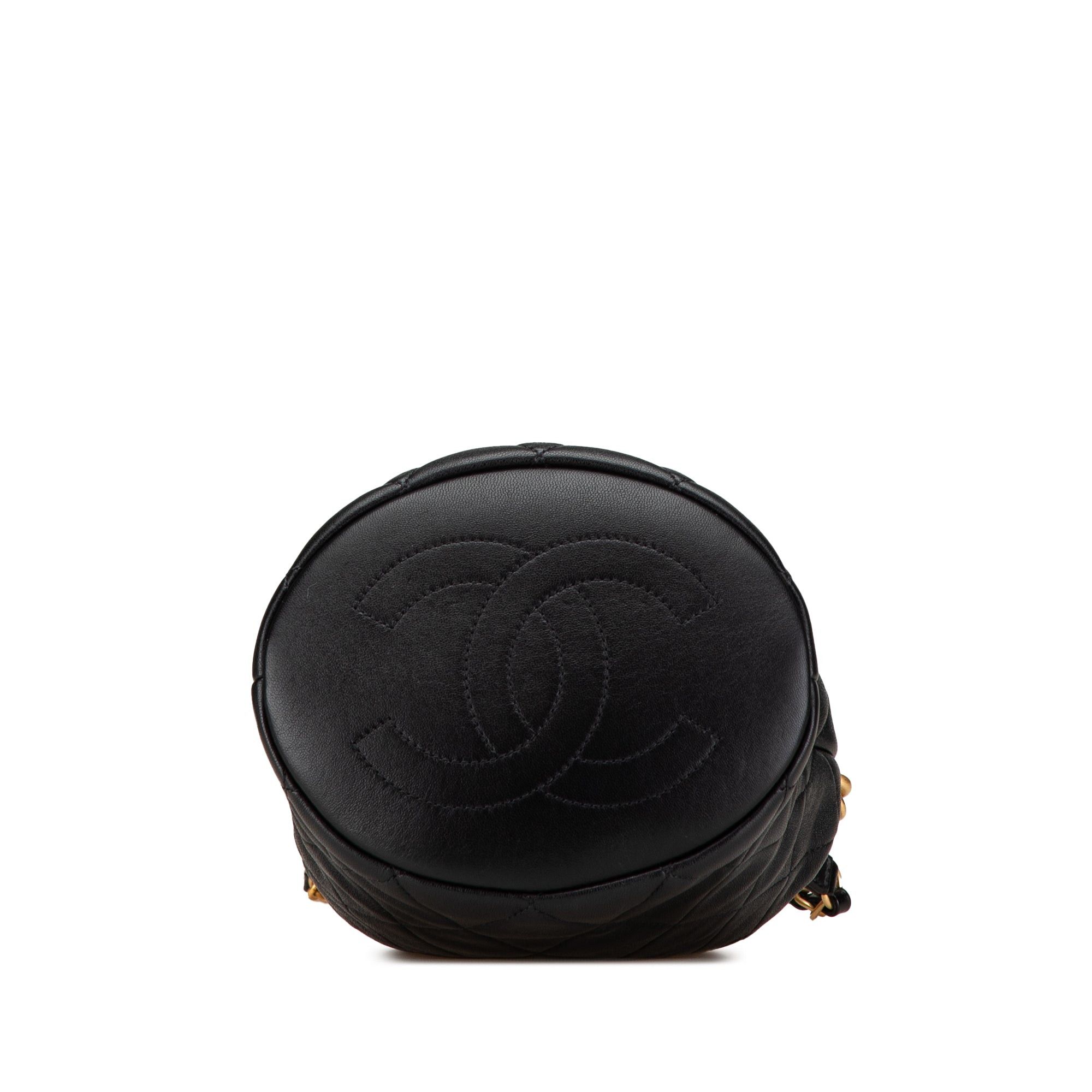 Chanel Chanel Quilted Lambskin Pearl Crown Drawstring Bucket Bag Black Size ONE SIZE - 3 Thumbnail