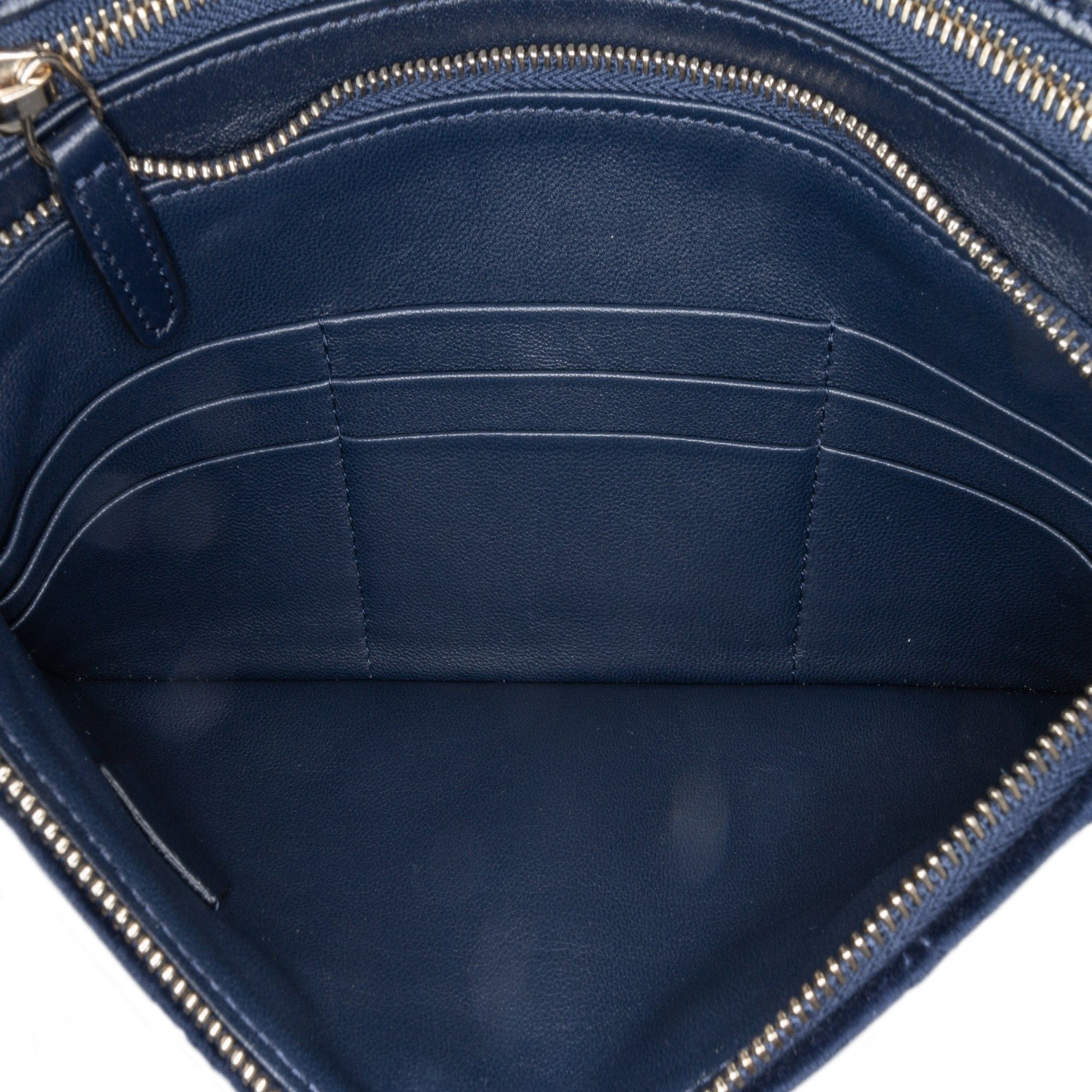 Chanel Chanel Quilted Velvet 31 Clutch Blue Size ONE SIZE - 4 Thumbnail