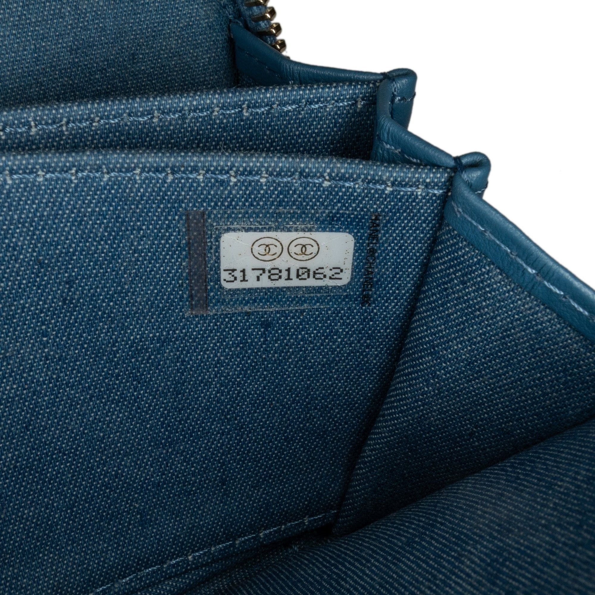 Chanel Chanel Mini Denim Pearl Crush Card Holder On Chain Blue Size ONE SIZE - 6 Thumbnail
