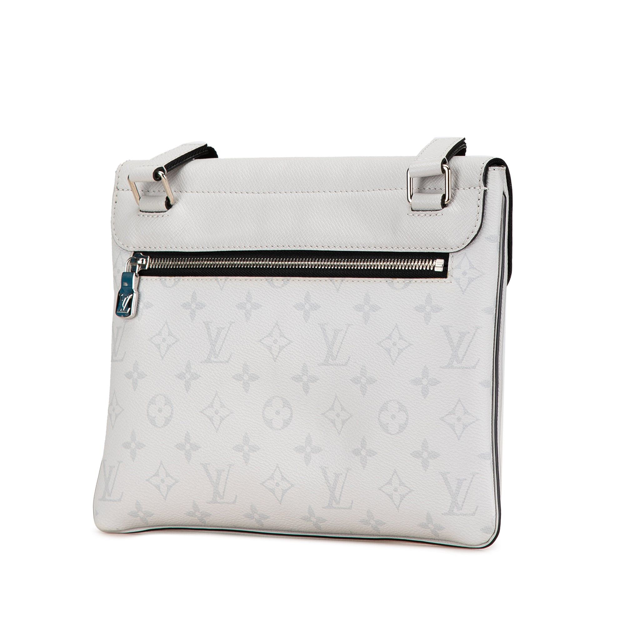 Louis Vuitton Louis Vuitton Taigarama Outdoor Flap Messenger White Size ONE SIZE - 2 Thumbnail