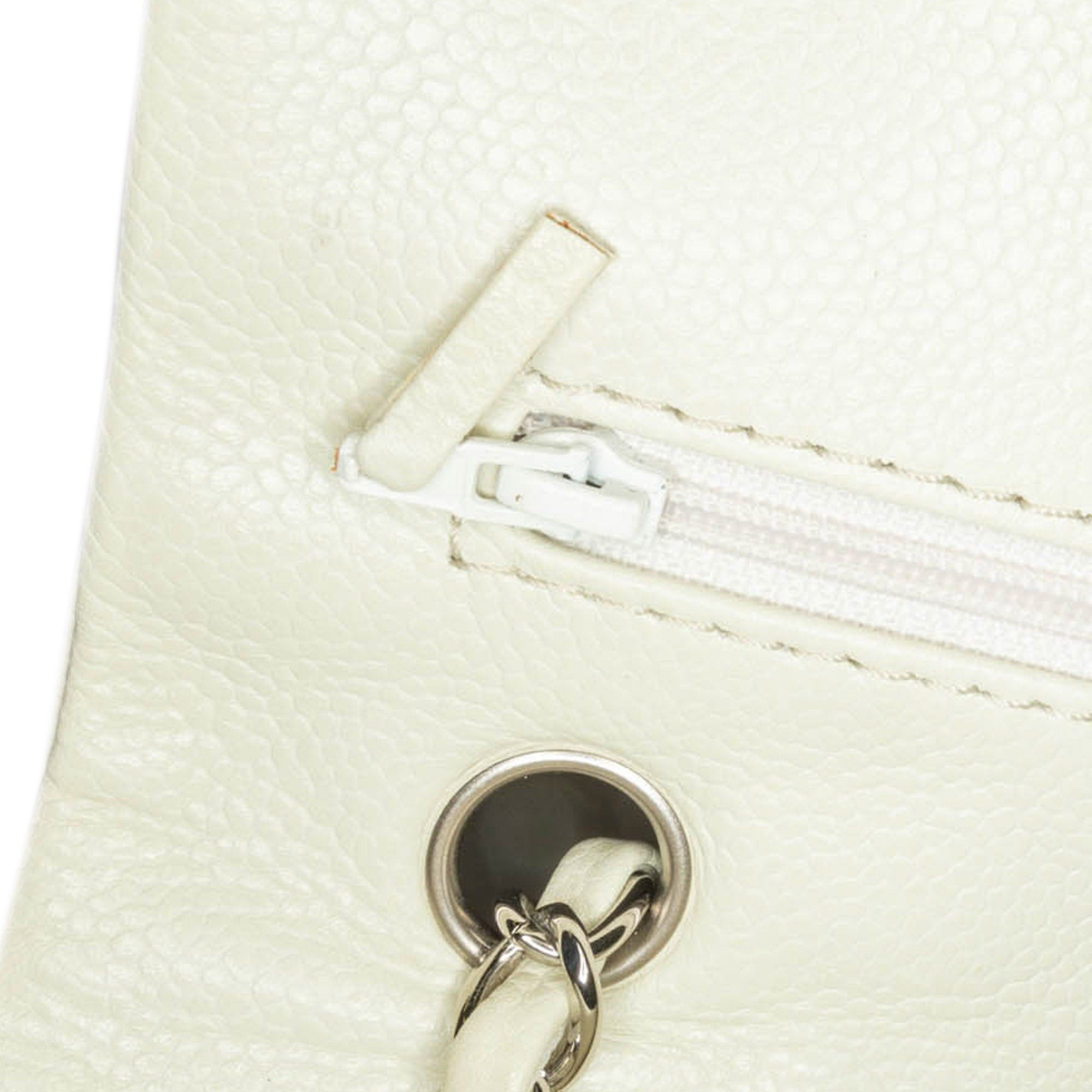 Chanel Chanel Medium Classic Caviar Double Flap White Size ONE SIZE - 8 Thumbnail