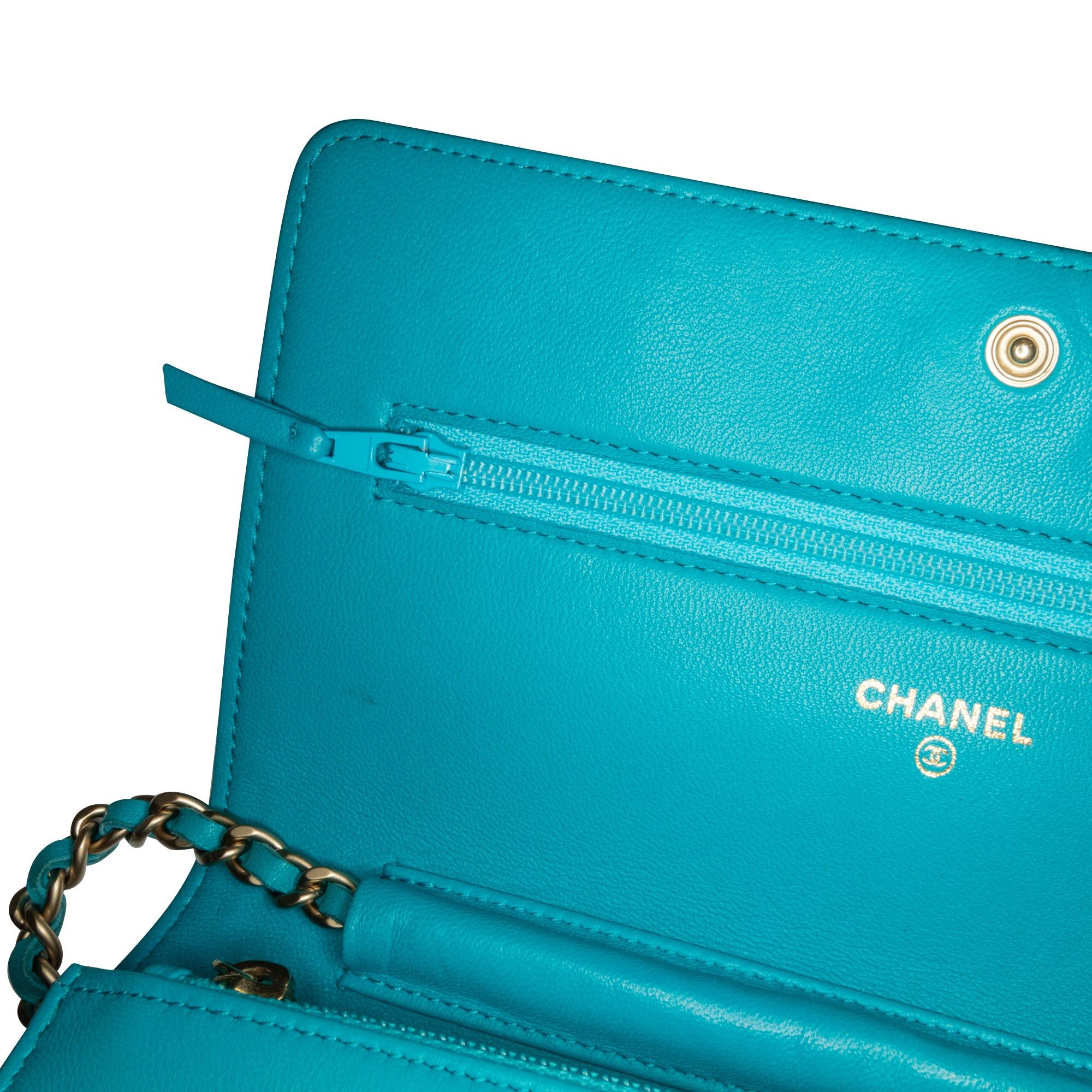 Chanel Chanel Lambskin Camellia Embossed Wallet On Chain Blue Size ONE SIZE - 8 Thumbnail