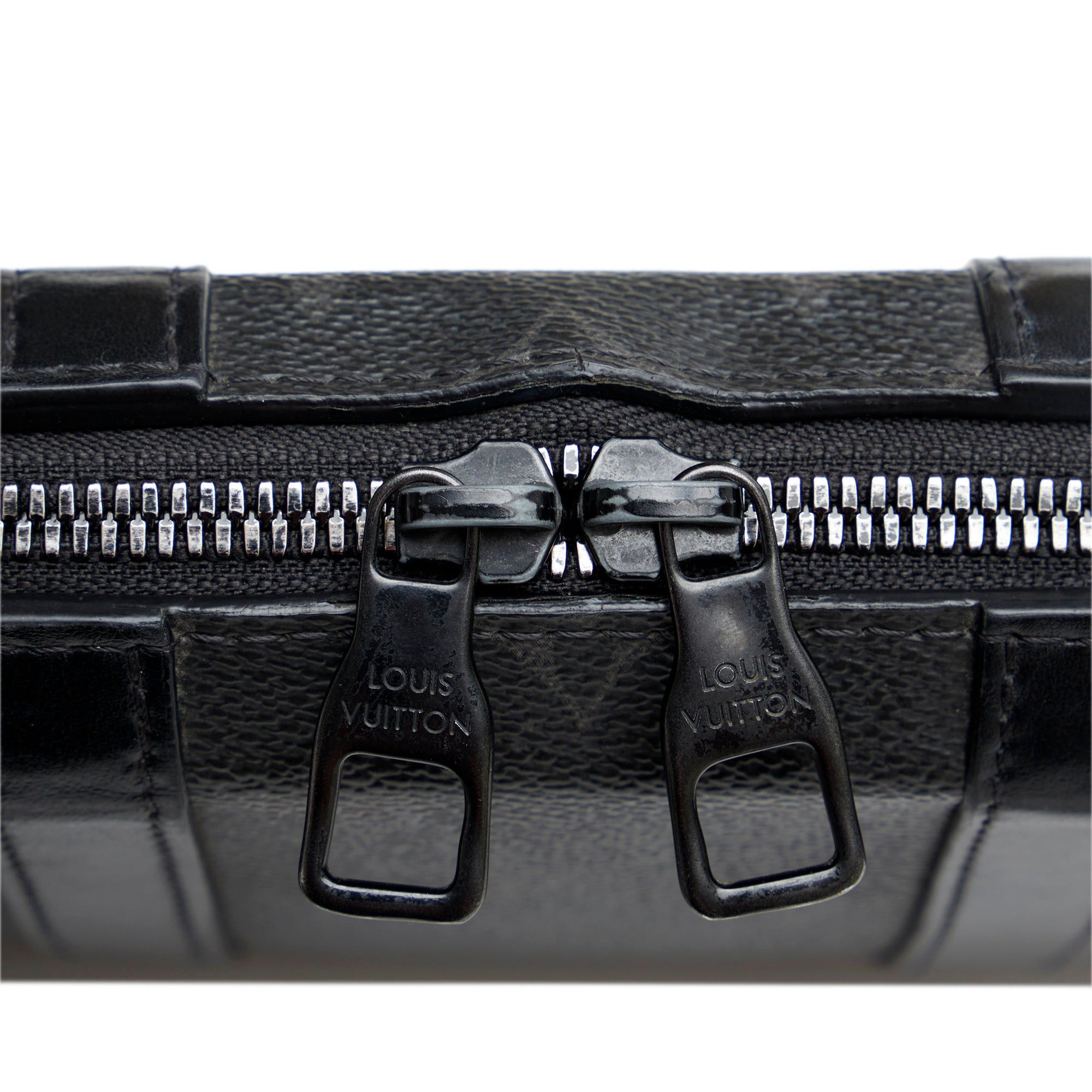 Louis Vuitton Louis Vuitton Monogram Eclipse Soft Trunk Wallet Crossbody Black Size ONE SIZE - 8 Thumbnail