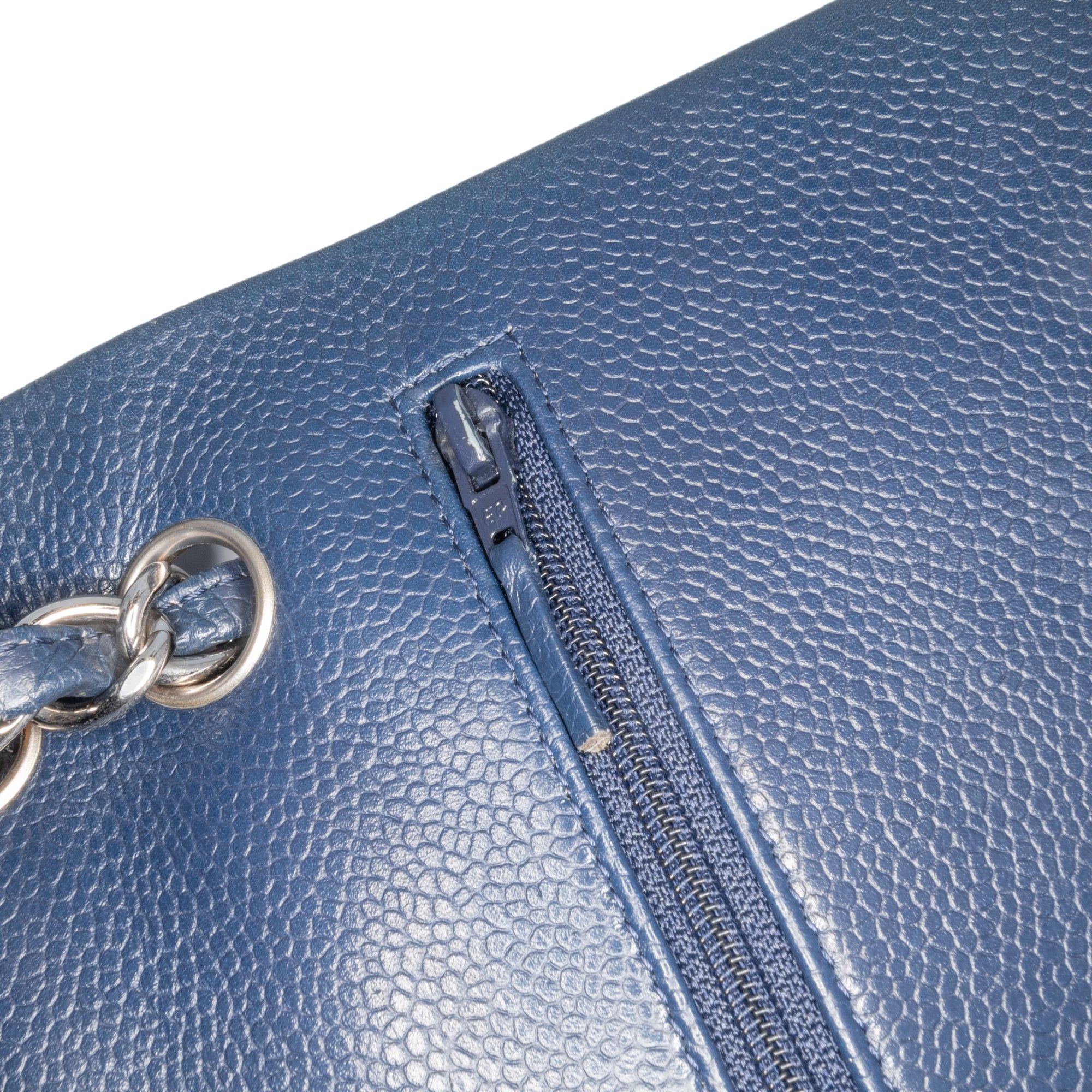 Chanel Chanel Jumbo Classic Caviar Double Flap Blue Size ONE SIZE - 9 Thumbnail