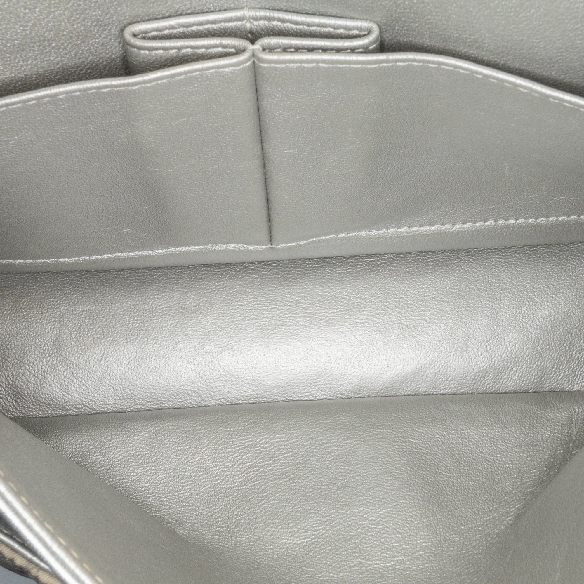 Chanel Chanel Medium Classic Nylon Cat Emoticon Double Flap White Size ONE SIZE - 5 Thumbnail