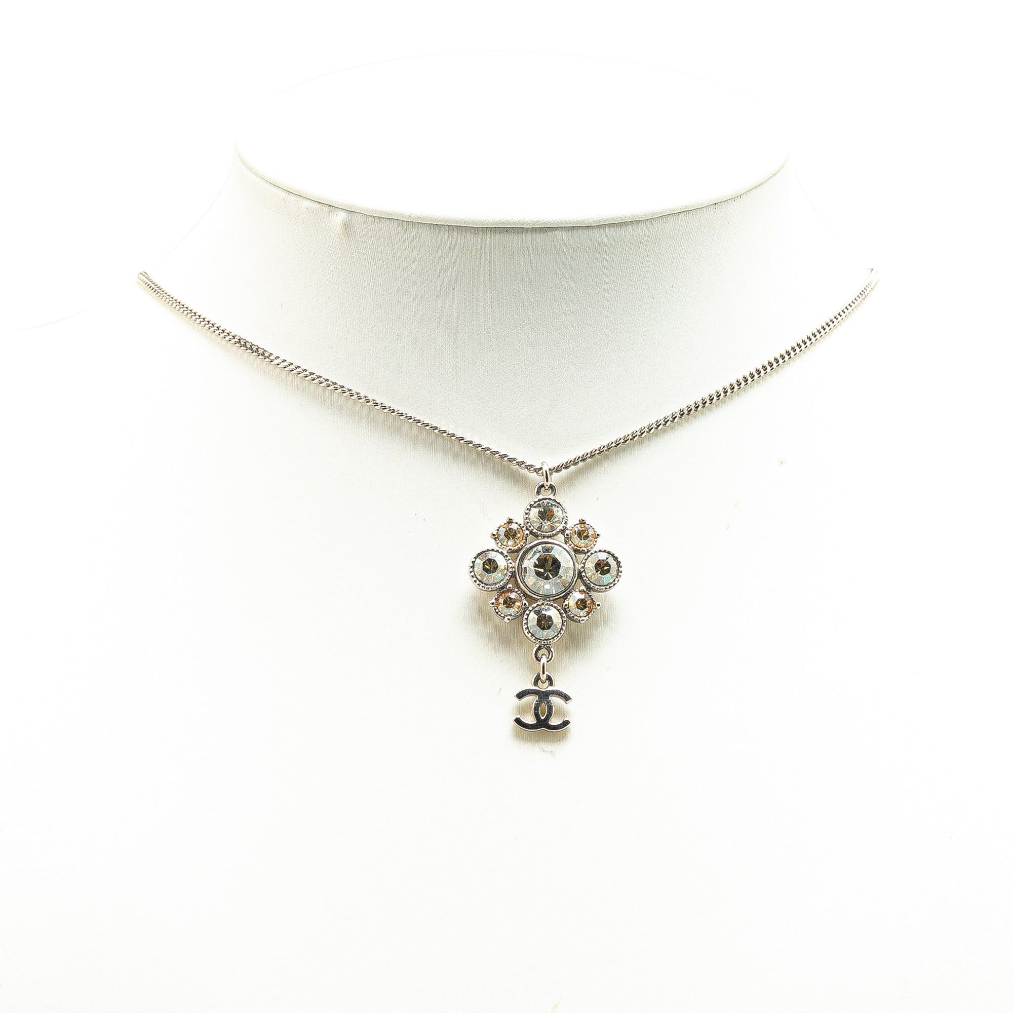 Chanel Chanel Palladium Plated CC Crystal Pendant Necklace Silver Size ONE SIZE - 4 Thumbnail