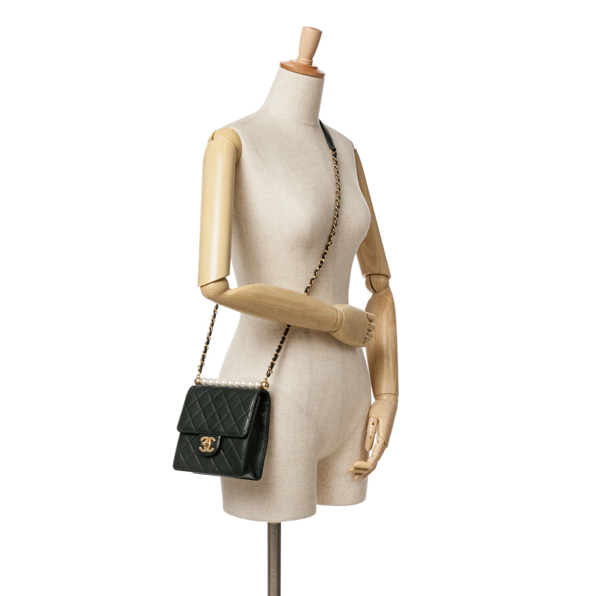 Chanel Chanel Small Lambskin Chic Pearls Flap Black Size ONE SIZE - 9 Thumbnail