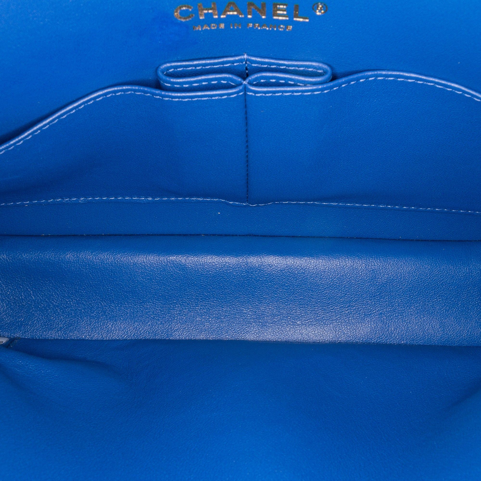 Chanel Chanel Medium Classic Chevron Lambskin Double Flap Blue Size ONE SIZE - 4 Thumbnail